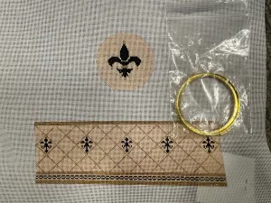 * Funda Scully 183 FS-R-16 Fleur De Lis Hinged Box
