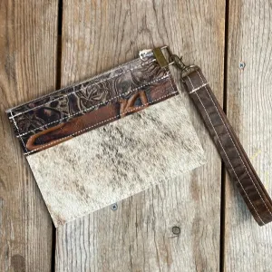 105 Make-up bag - Brindle w/ Deadwood Roses