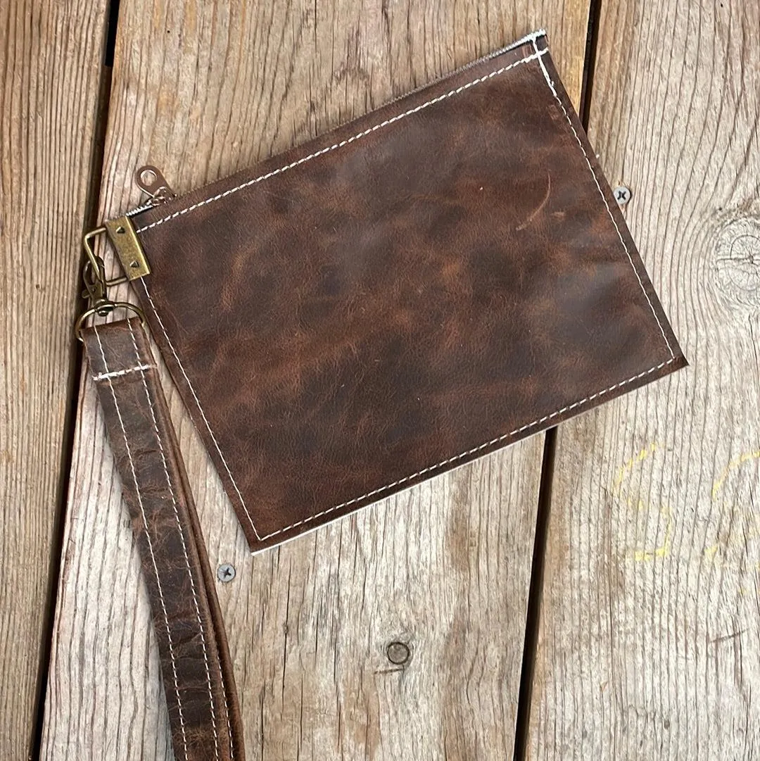 105 Make-up bag - Brindle w/ Deadwood Roses