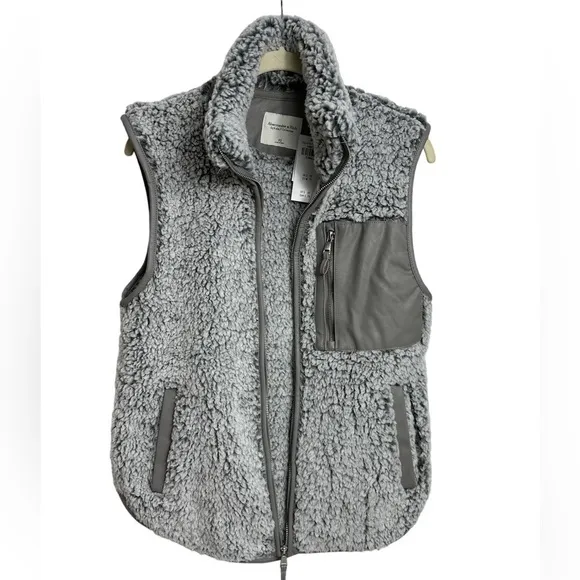 ABERCROMBIE &amp; FITCH Cloud Sherpa Vest Size XSMALL