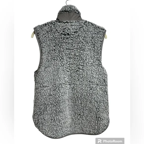 ABERCROMBIE &amp; FITCH Cloud Sherpa Vest Size XSMALL