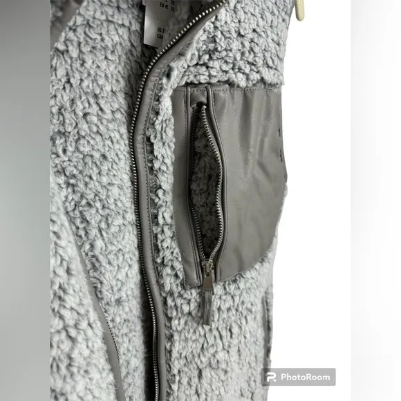 ABERCROMBIE &amp; FITCH Cloud Sherpa Vest Size XSMALL