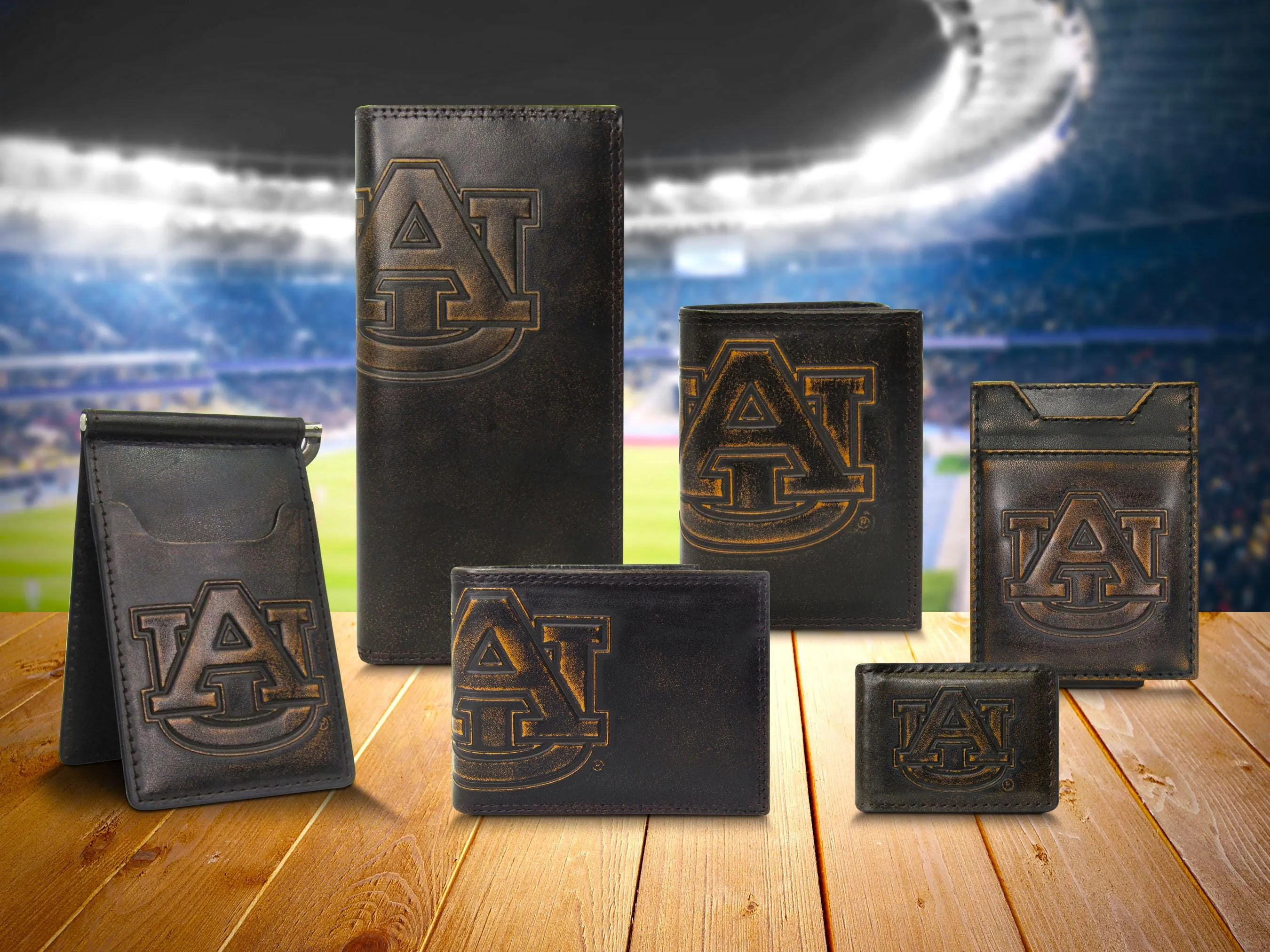 Auburn Tigers Men's Collegiate Croc Leather Belt. Auburn Gift. Tigers Belt. War Eagle. Brown Croc Pattern Full Grain Finish With Metal Conchos.