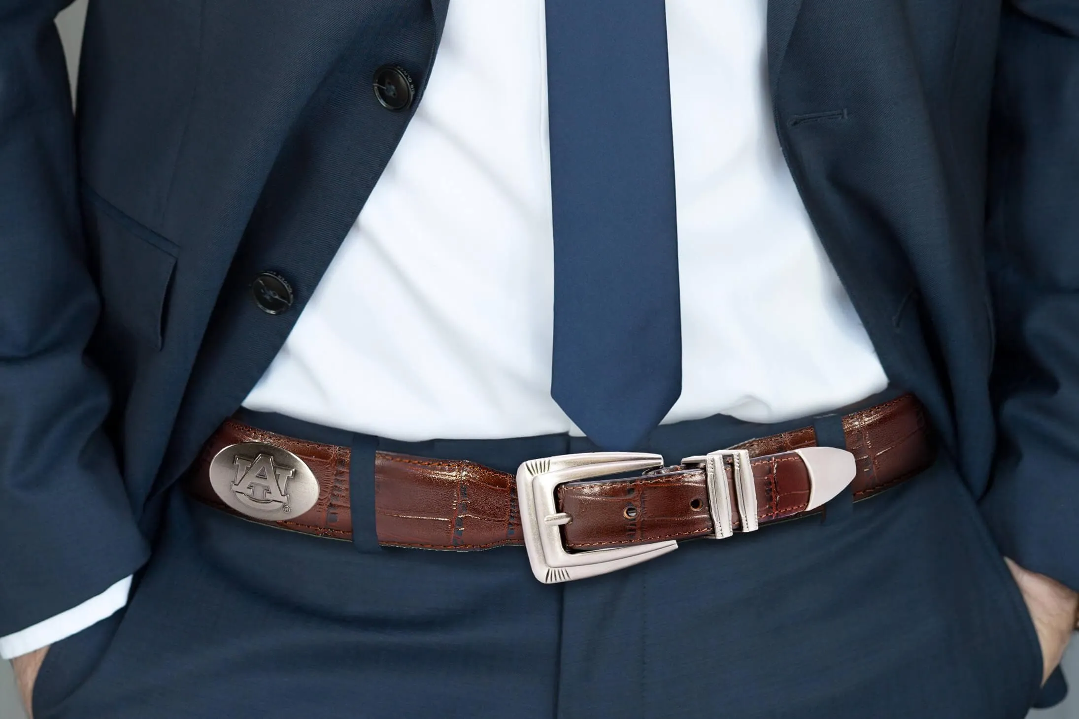 Auburn Tigers Men's Collegiate Croc Leather Belt. Auburn Gift. Tigers Belt. War Eagle. Brown Croc Pattern Full Grain Finish With Metal Conchos.