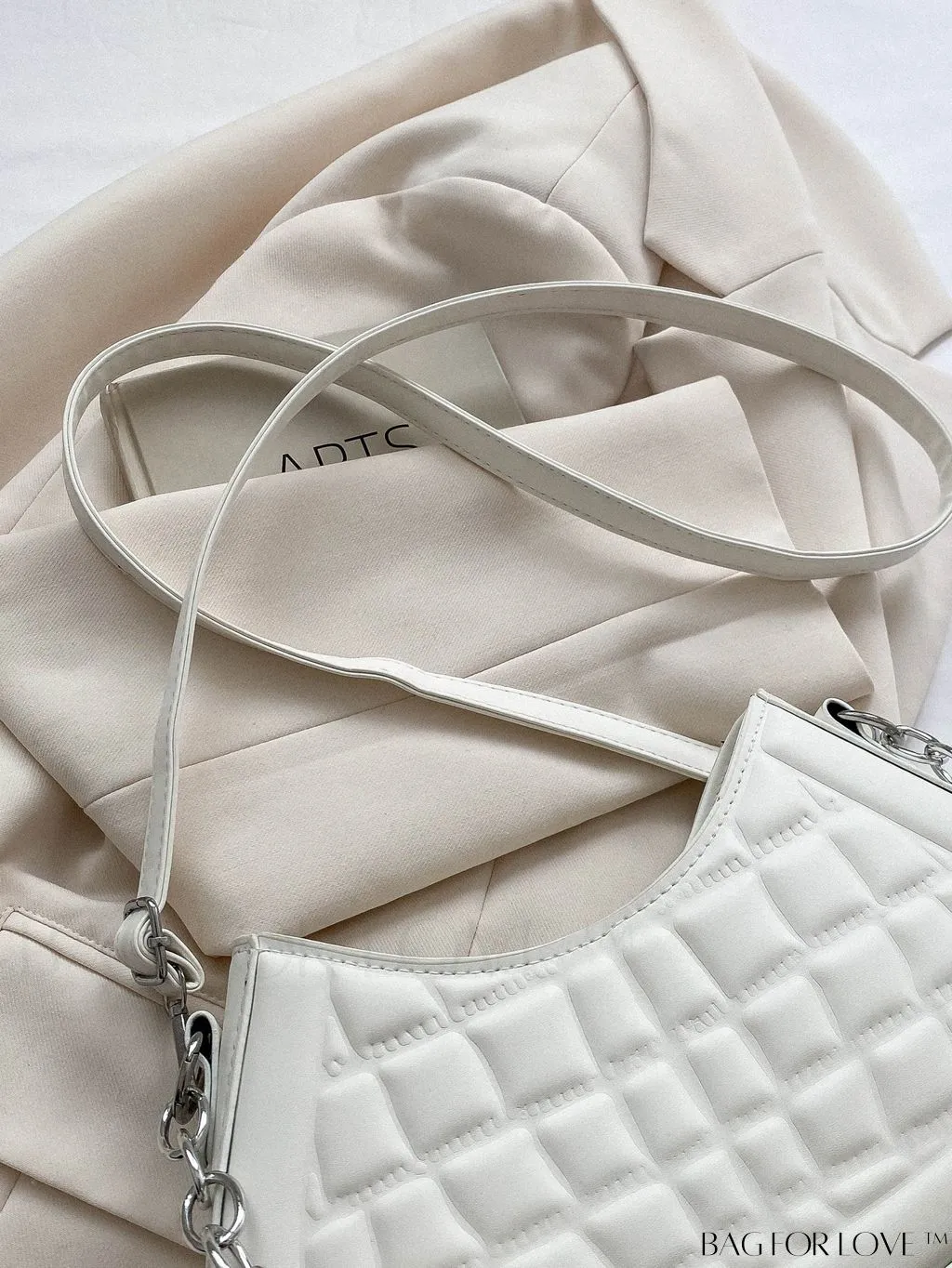 BagForLove - 2023 Fashionable Stone Textured Saddle Bag: Versatile and Elegant Shoulder/Crossbody Option