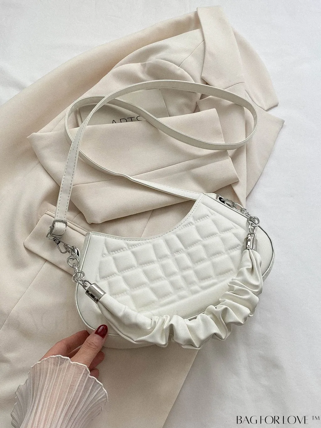 BagForLove - 2023 Fashionable Stone Textured Saddle Bag: Versatile and Elegant Shoulder/Crossbody Option