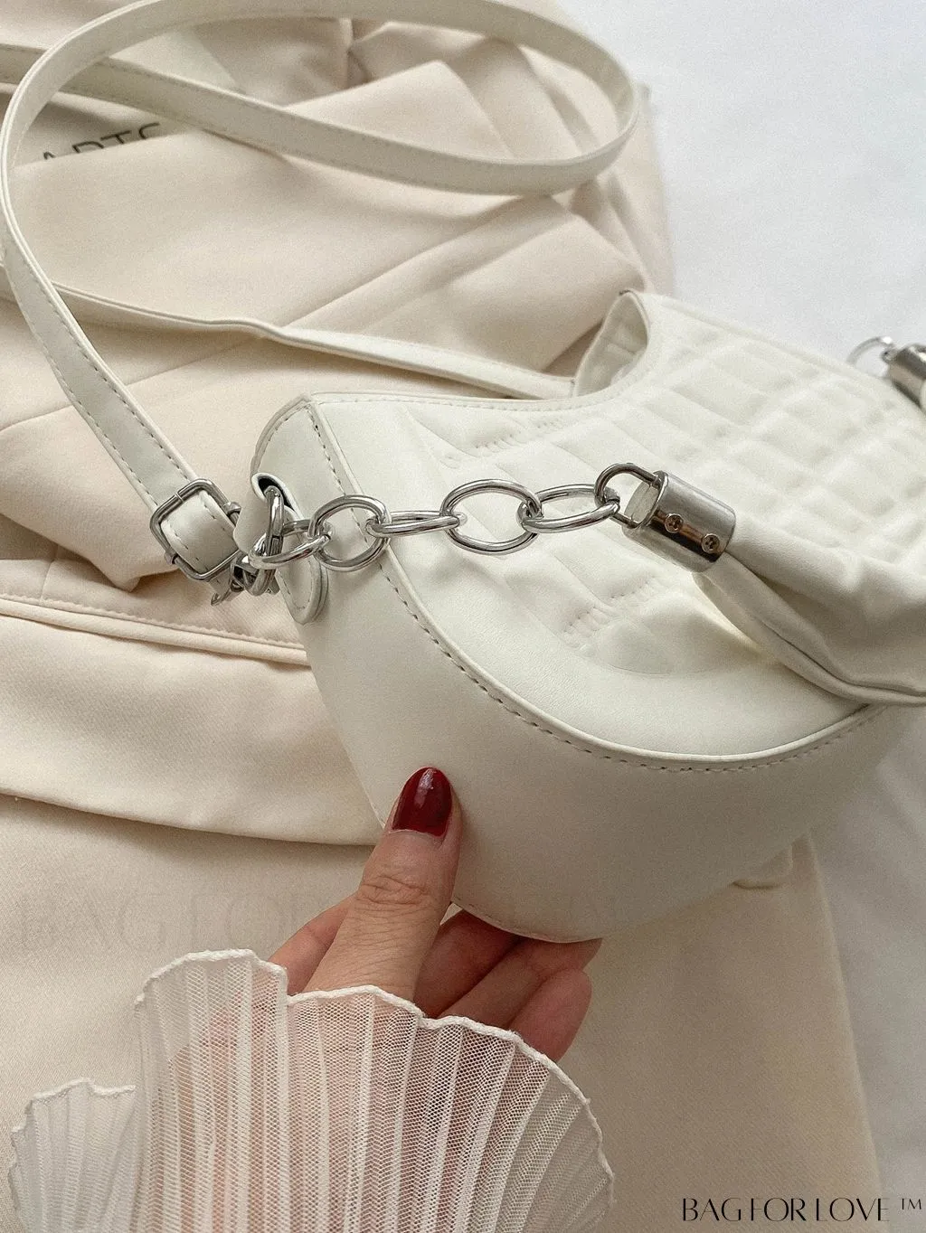 BagForLove - 2023 Fashionable Stone Textured Saddle Bag: Versatile and Elegant Shoulder/Crossbody Option