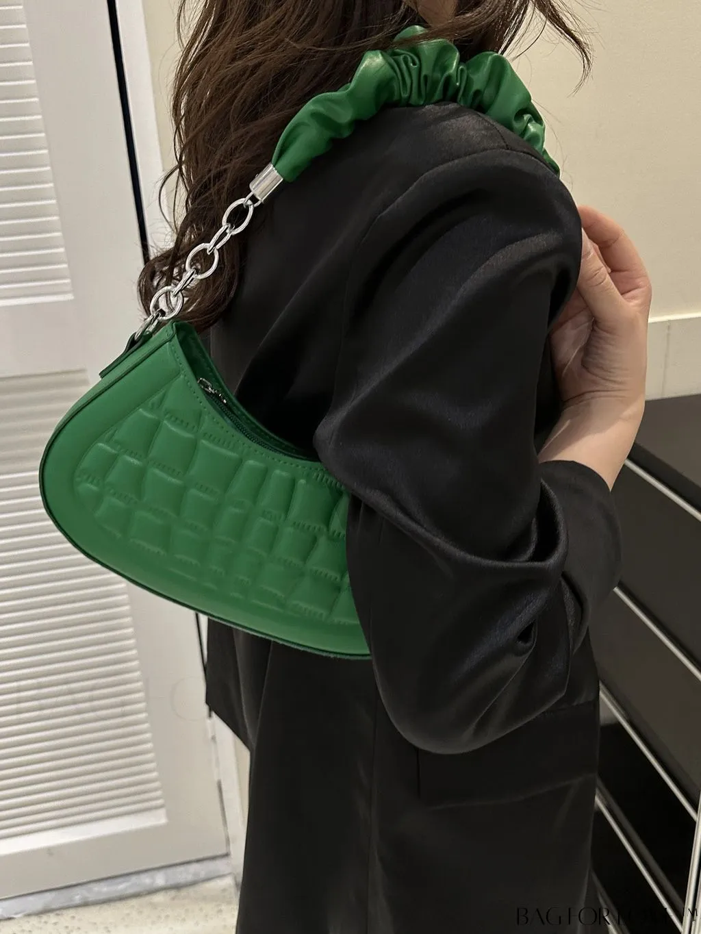 BagForLove - 2023 Fashionable Stone Textured Saddle Bag: Versatile and Elegant Shoulder/Crossbody Option