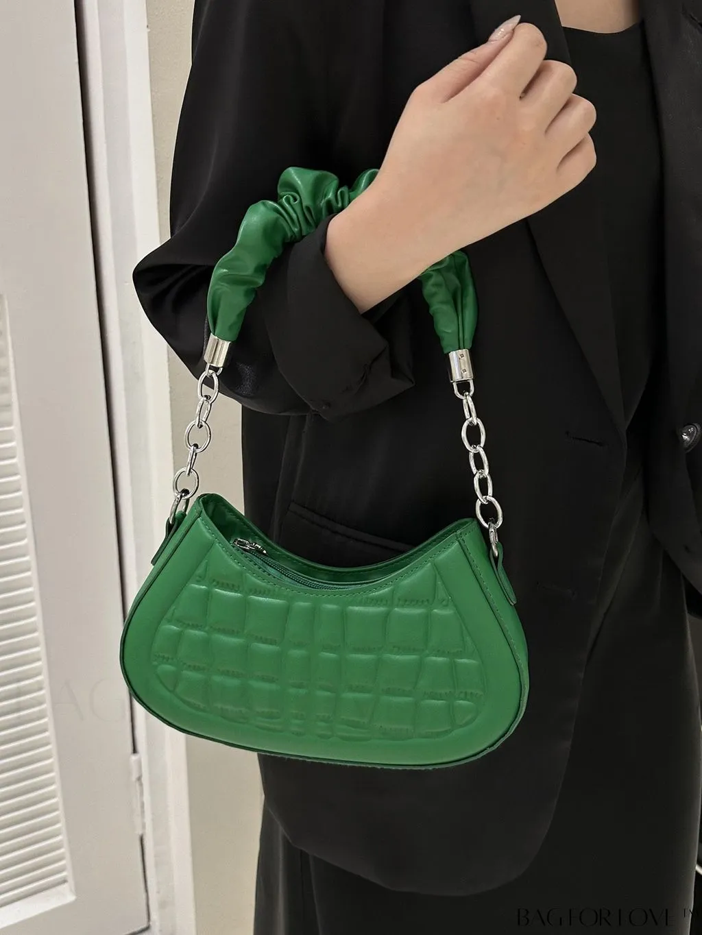 BagForLove - 2023 Fashionable Stone Textured Saddle Bag: Versatile and Elegant Shoulder/Crossbody Option