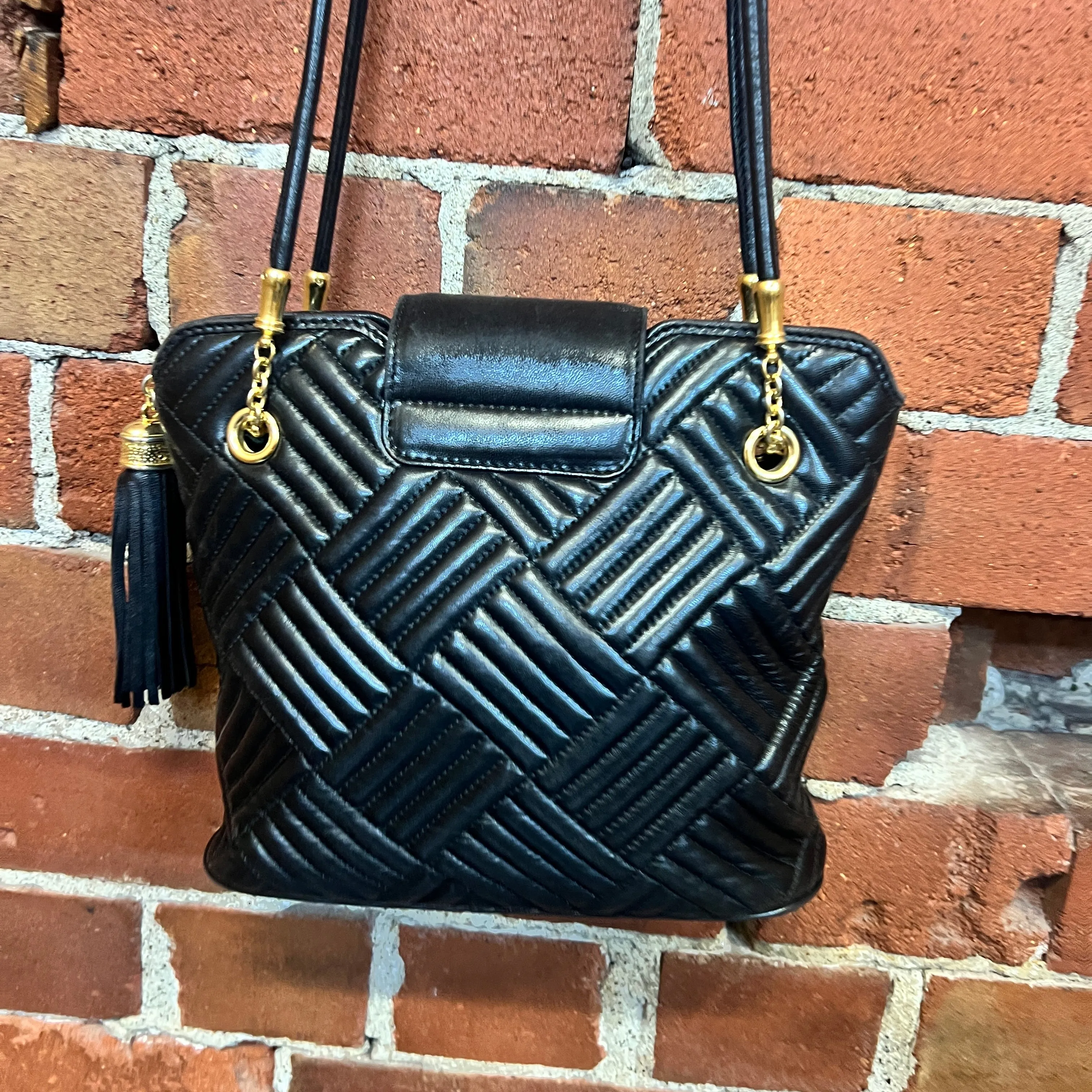 BALLY criss-cross leather handbag