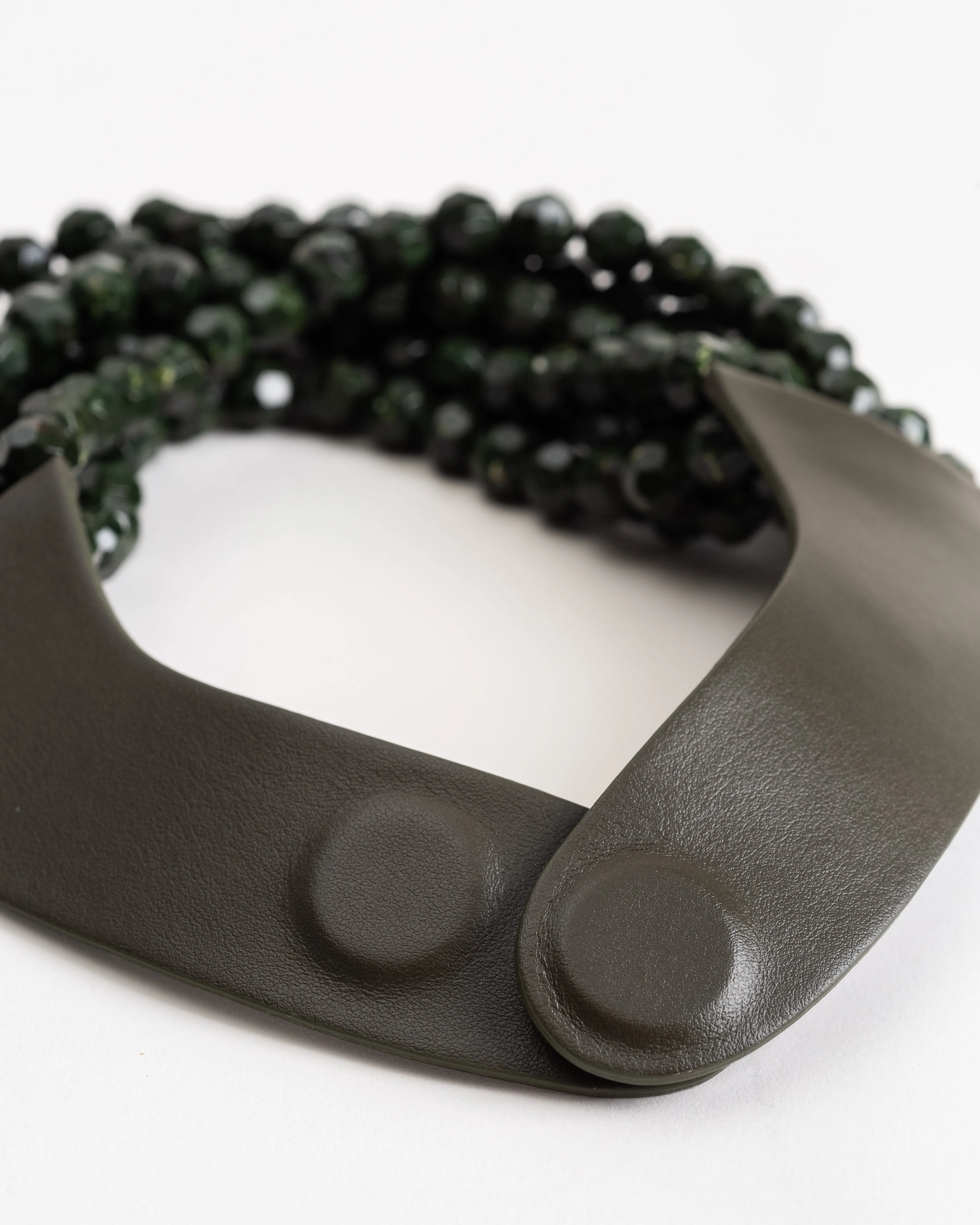 bella necklace - olive