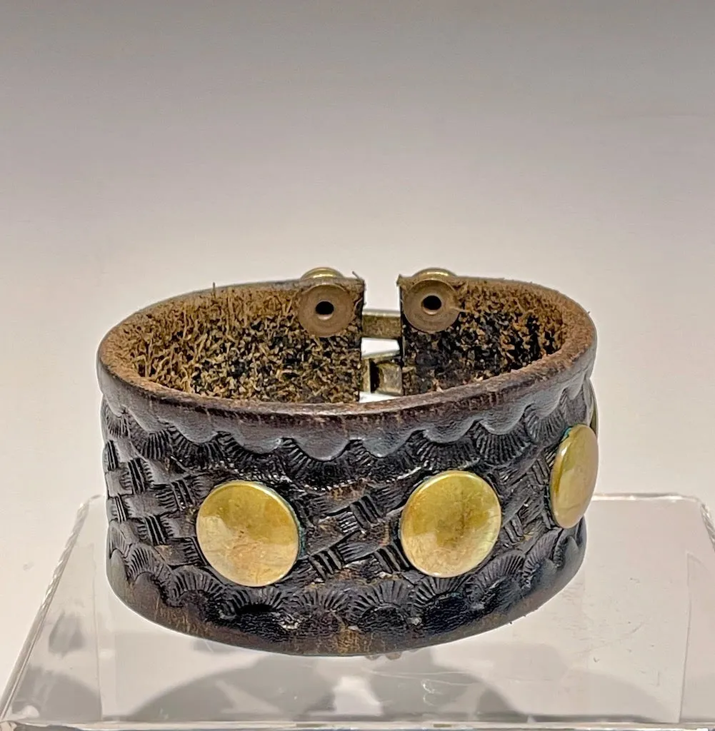 Black Leather Cuff with Brass Closure MMC10