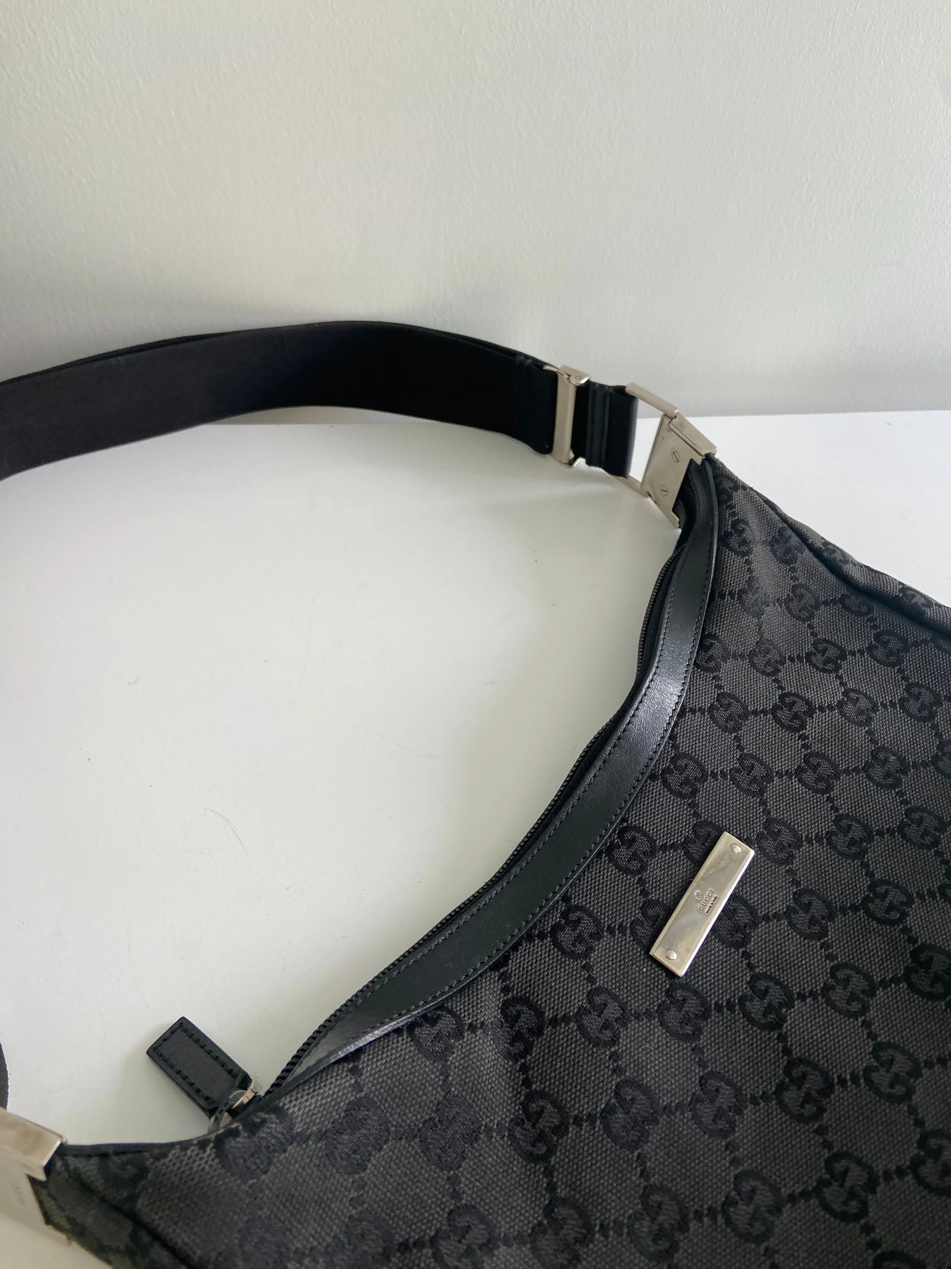 Black Vintage Gucci Crossbody-Shoulder Bag