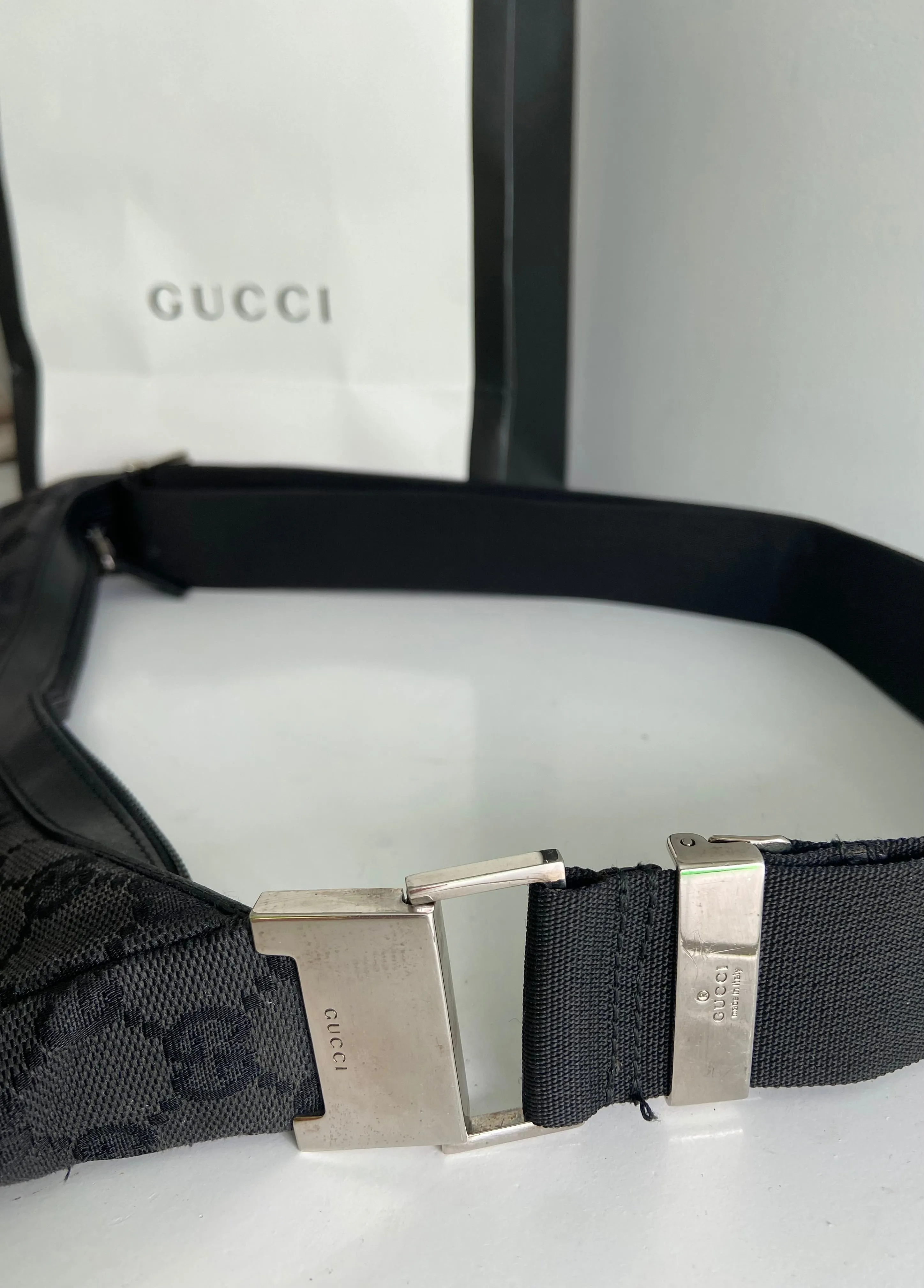 Black Vintage Gucci Crossbody-Shoulder Bag