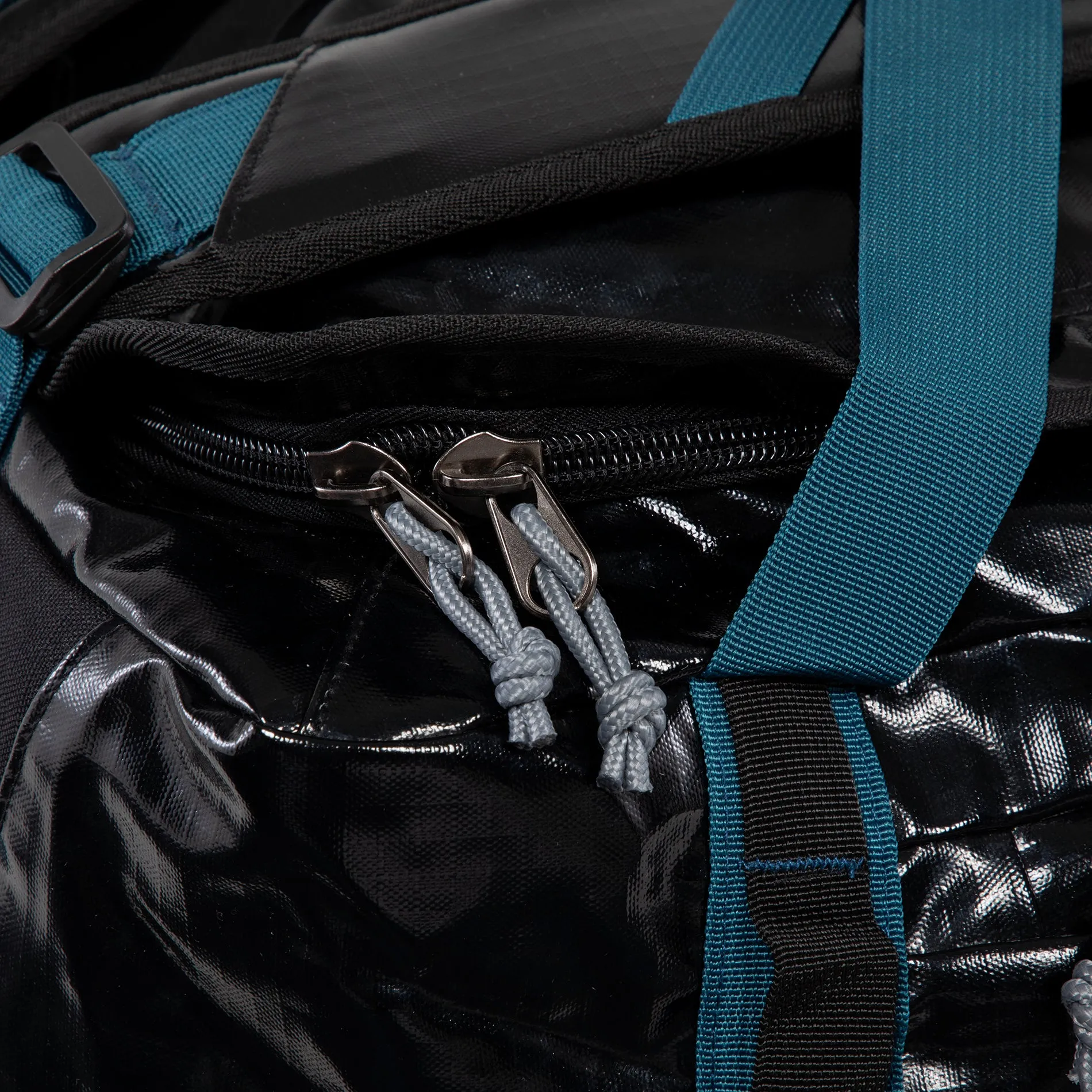 Bolso Mochila Impermeable 80L Roy Black