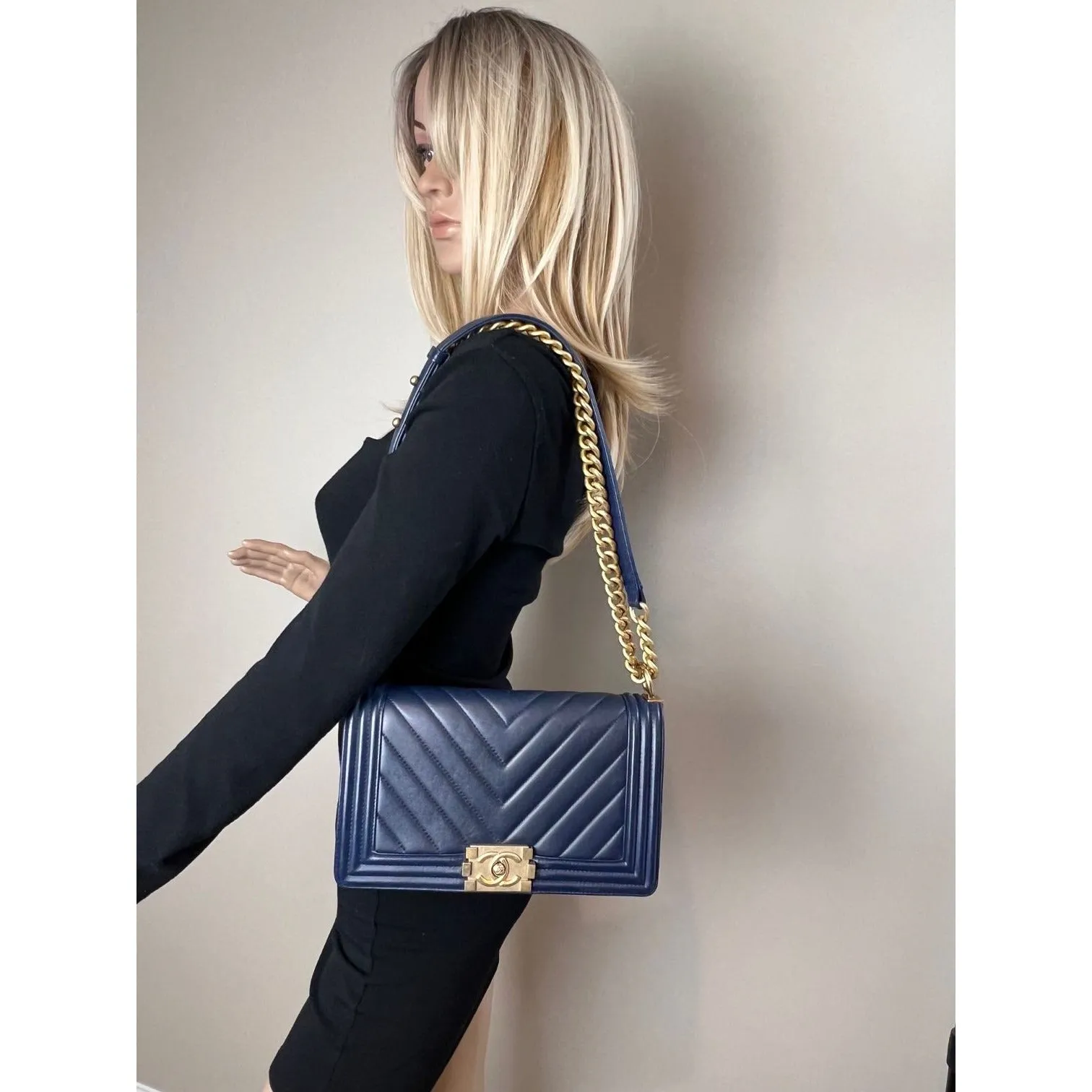 CHANEL Lambskin Chevron Quilted Medium Boy Flap Navy Blue Shoulder Bag