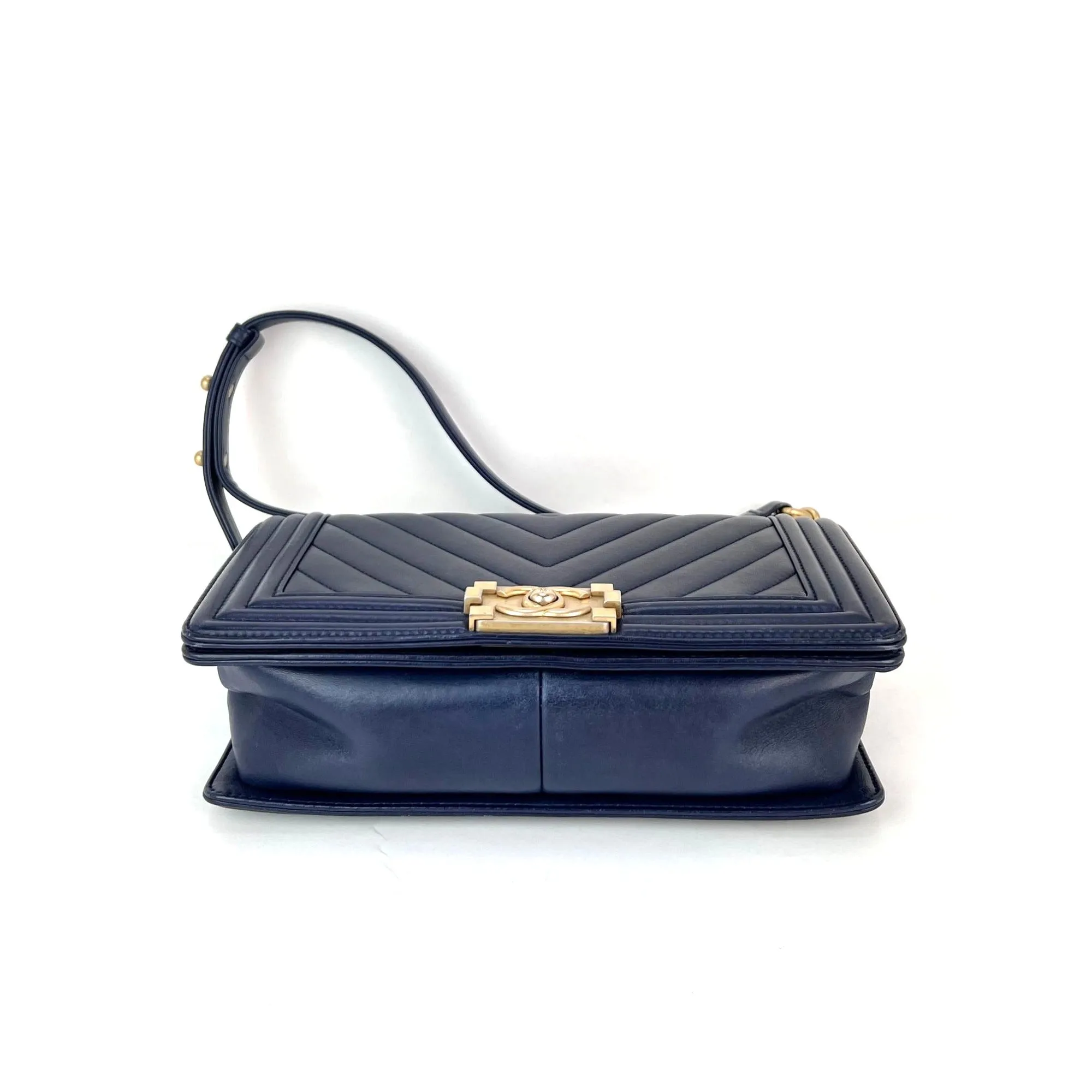 CHANEL Lambskin Chevron Quilted Medium Boy Flap Navy Blue Shoulder Bag