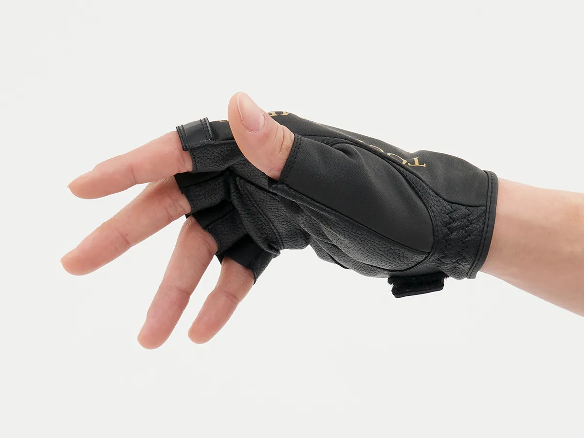 Daiwa Tournament Gloves DG-1323T (5 Cuts)