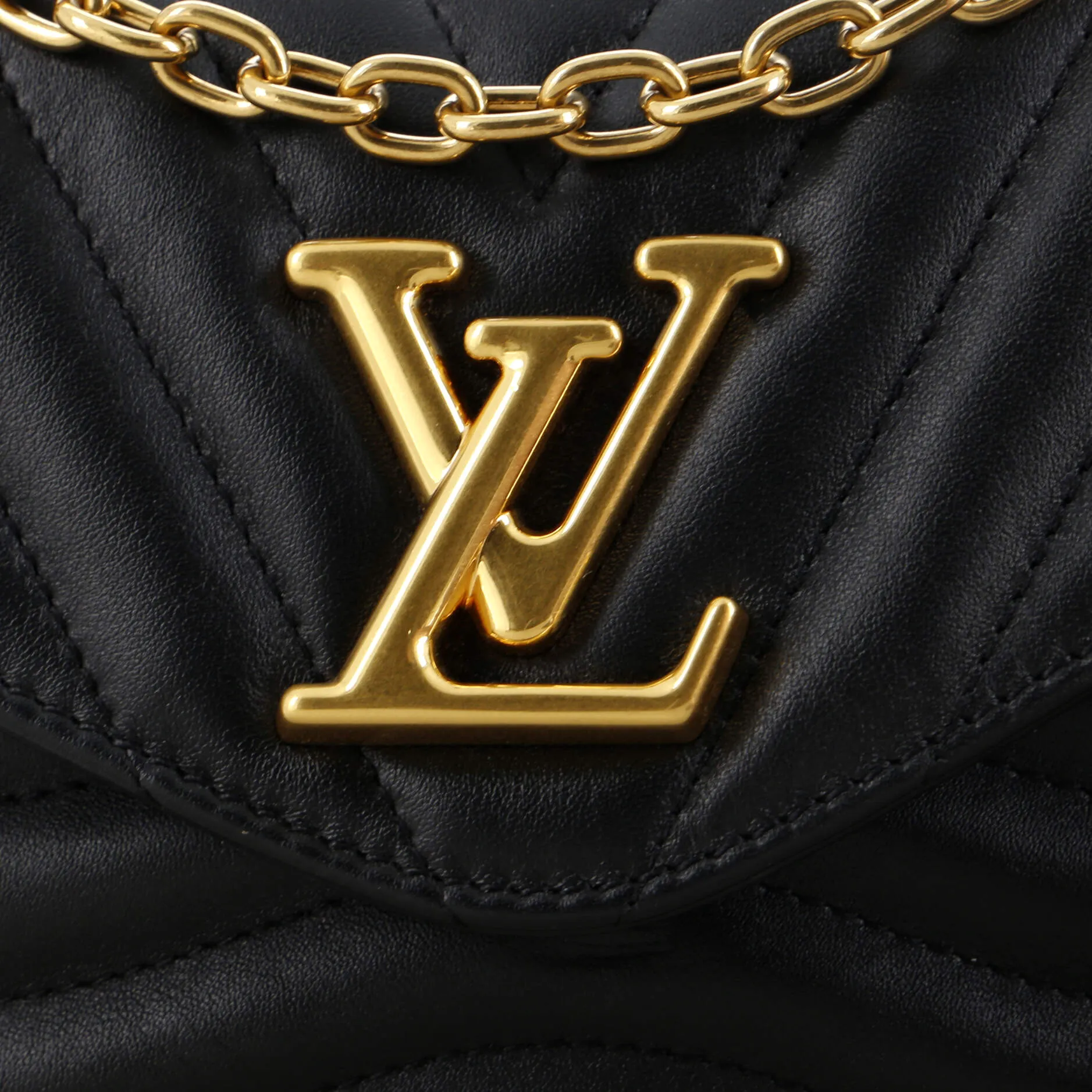Designer New Wave Chain Bag NM Quilted Leather PM