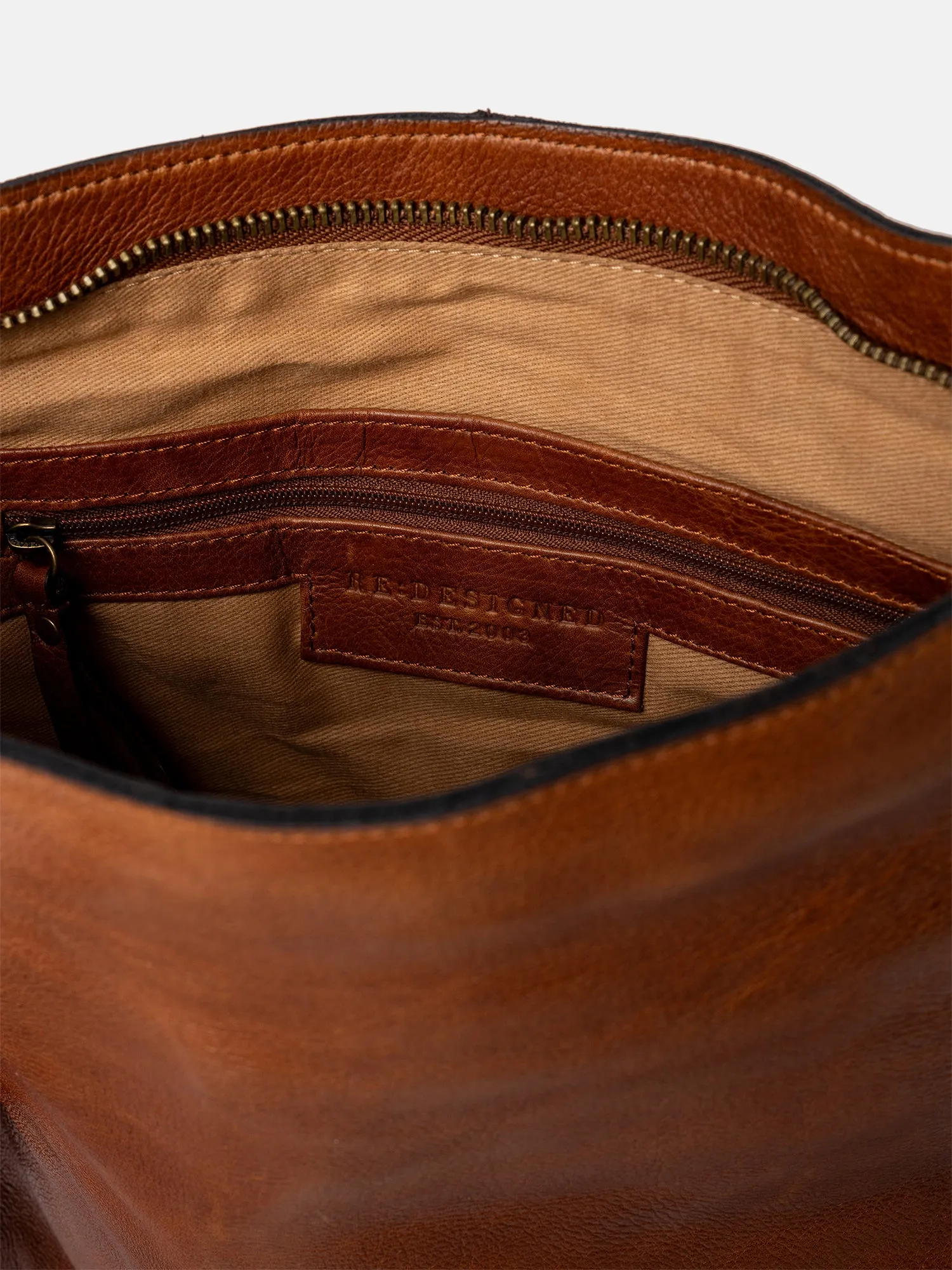 Fillis Big - Walnut/Brass