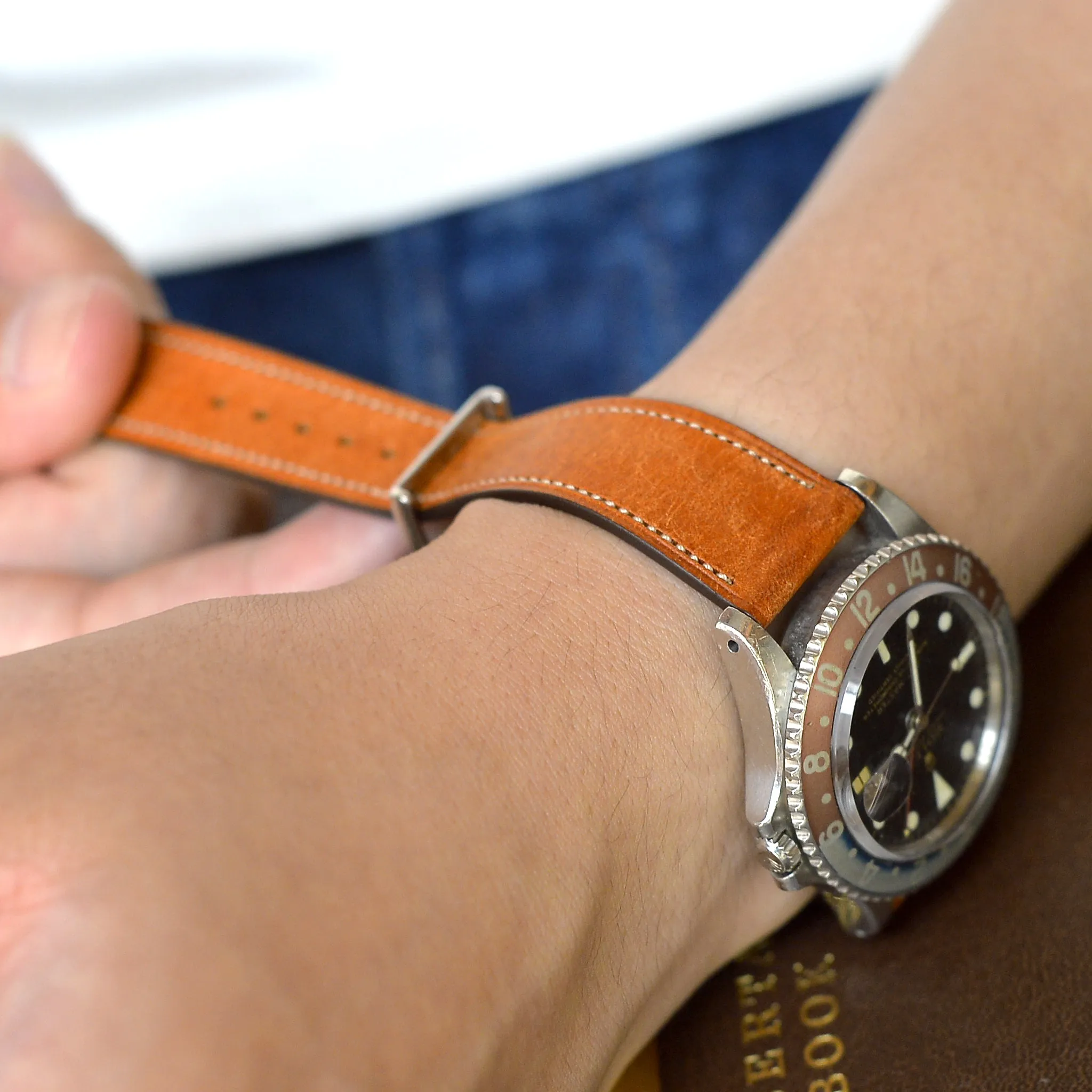 GOLD TAN DISTRESSED CALF STANDARD STRAP