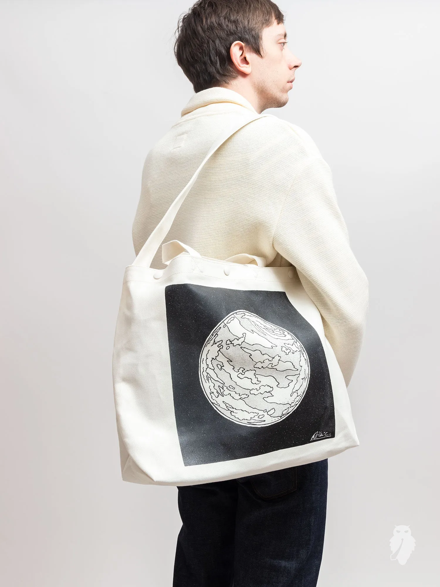 Graphique Tote Bag in Planet