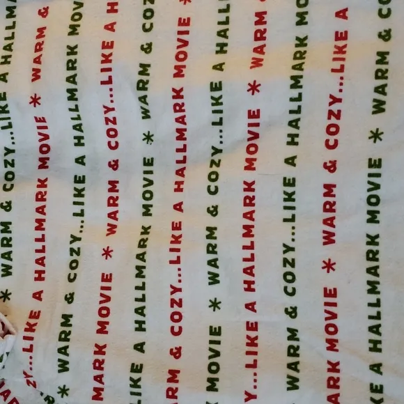 Hallmark NWOT Holiday Flannel Pajama Set Sz XXL