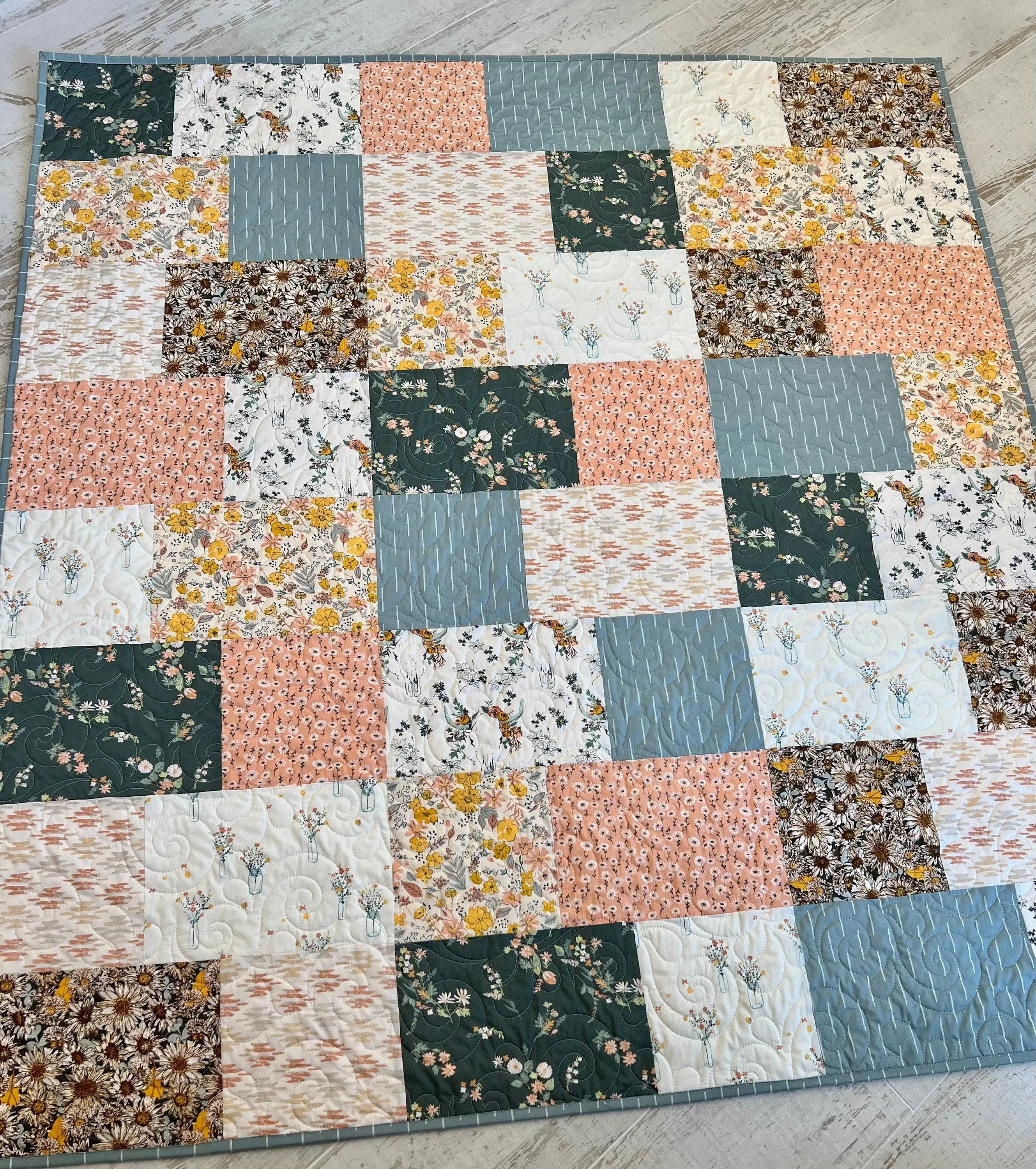 Handmade Quilts for Sale, Blanket Home Decor, Minky Throw, Gifts for Her