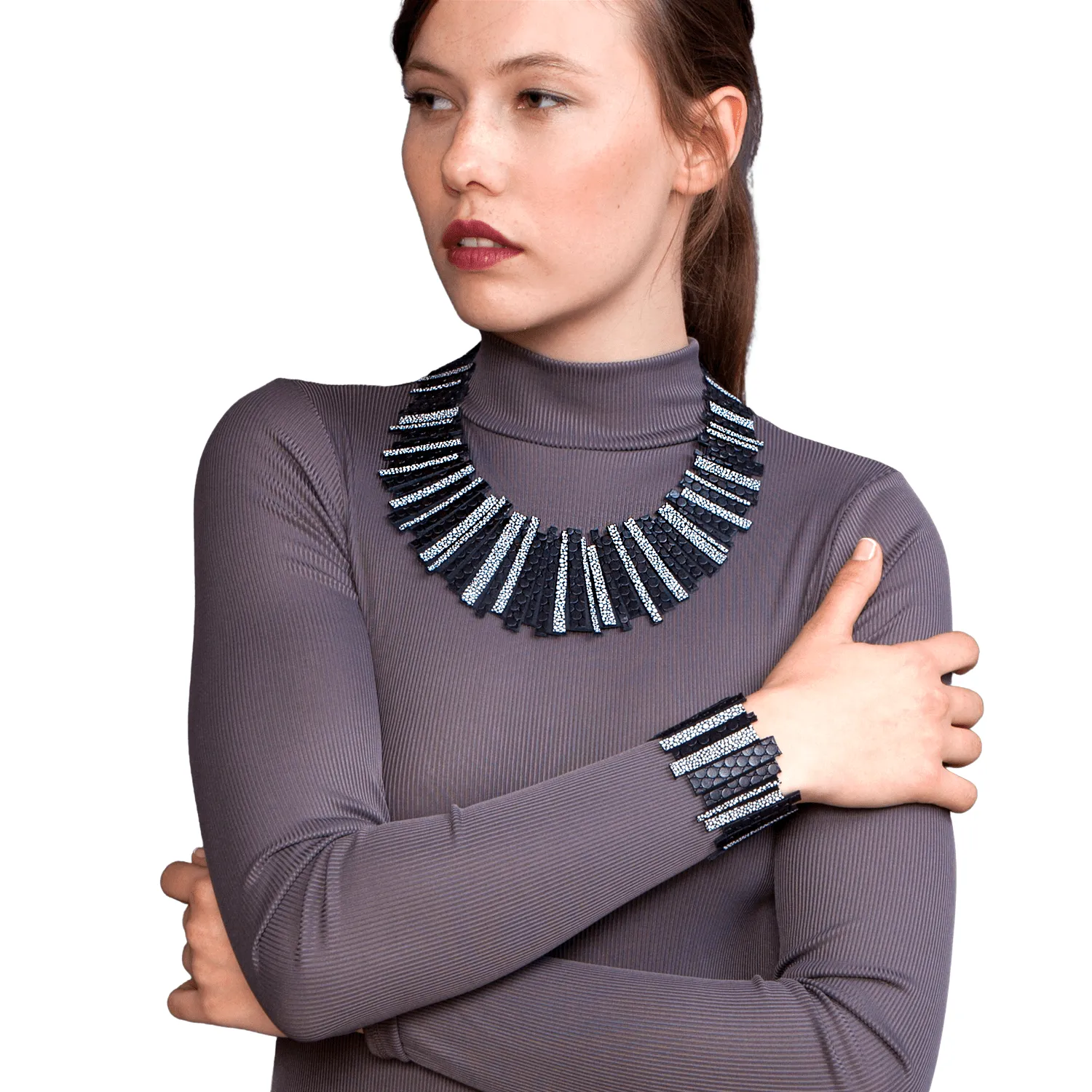 Hellena silver leather statement jewelry set