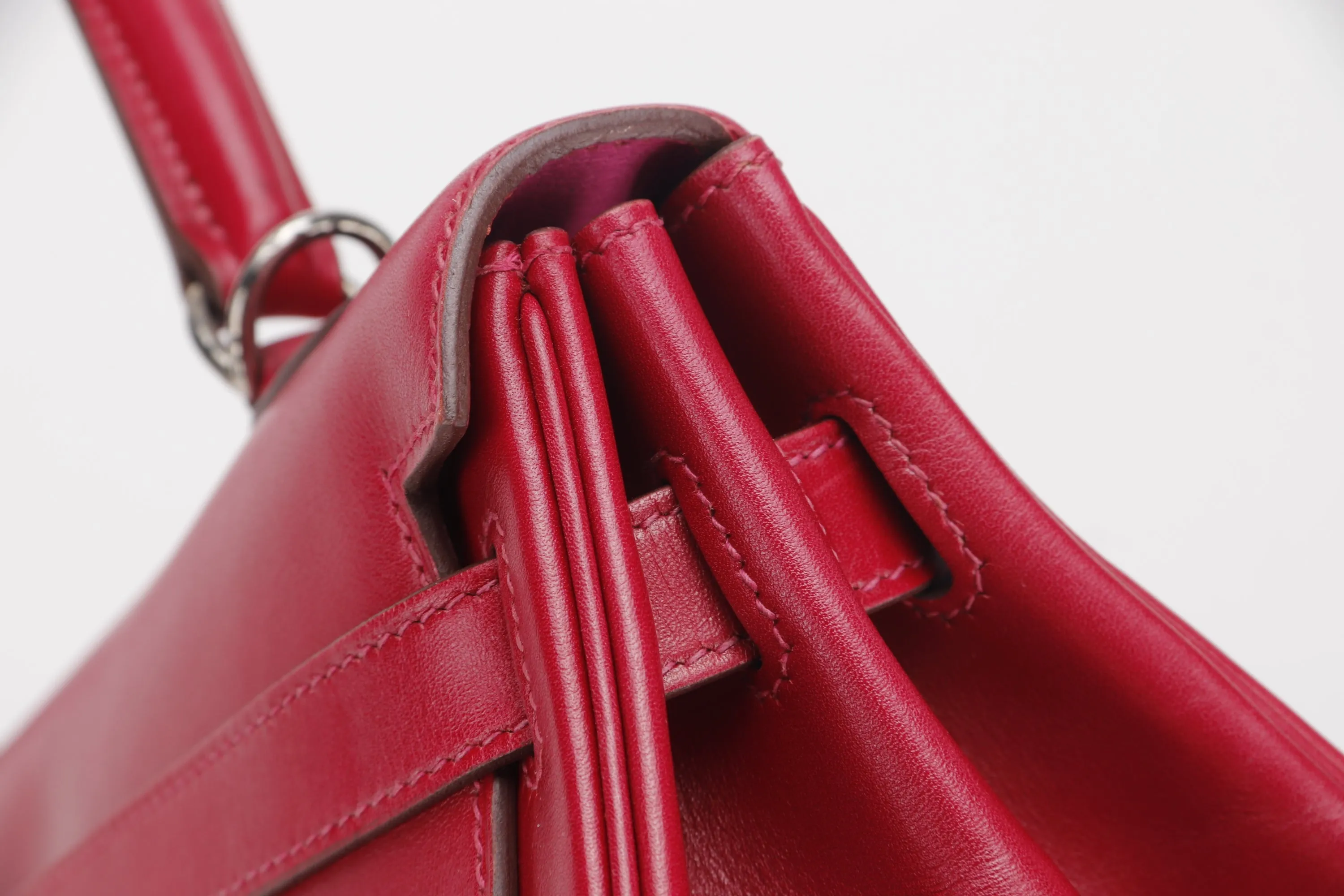 HERMES KELLY 35 (STAMP N) RED SWIFT LEATHER SILVER HARDWARE, WITH KEYS, LOCK, STRAP & DUST COVER