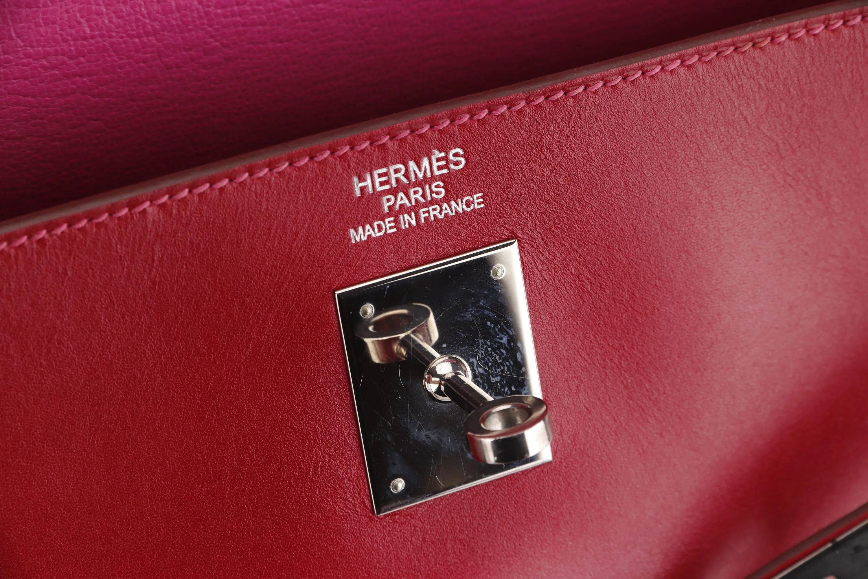 HERMES KELLY 35 (STAMP N) RED SWIFT LEATHER SILVER HARDWARE, WITH KEYS, LOCK, STRAP & DUST COVER