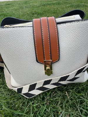 INDIE CROSSBODY