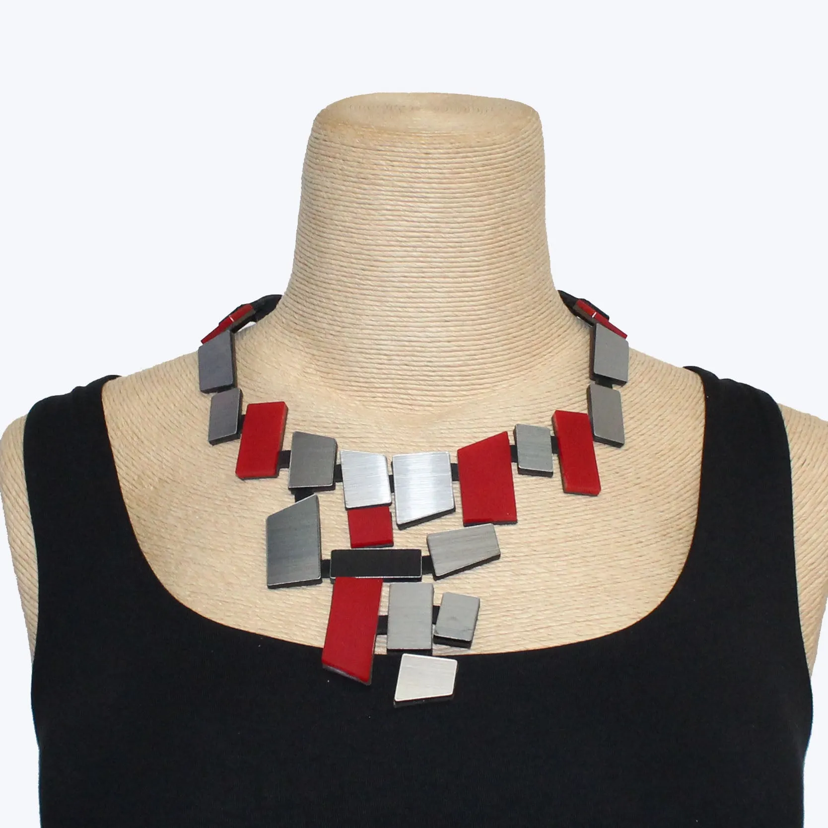 Iskin Sisters Necklace, Piet V, Silver/Red