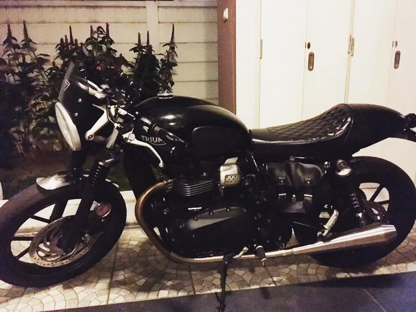 KB-TWCAS - Triumph Bonneville Water-Cooled Café Seat