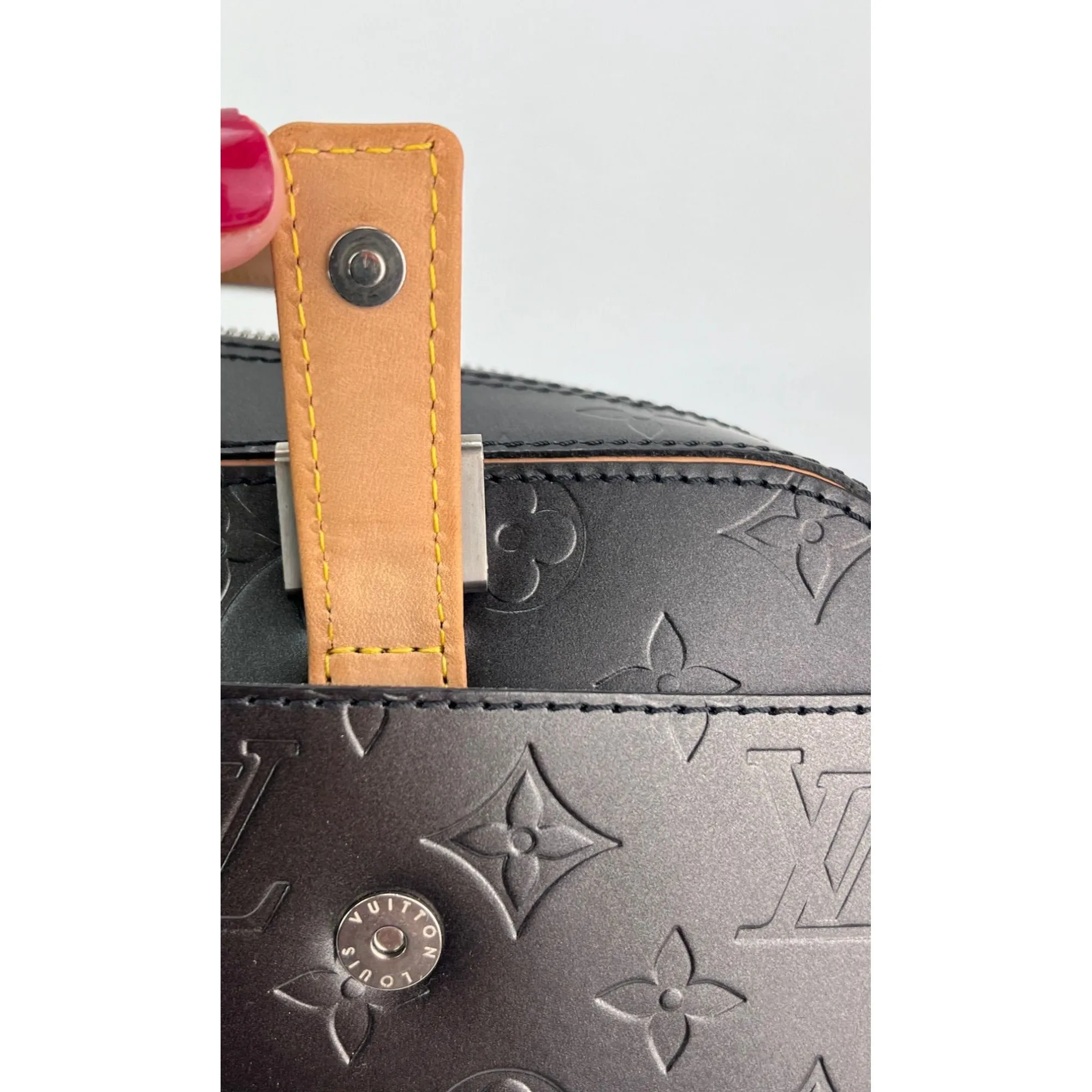 Louis Vuitton Mat Monogram Shelton Black Hand Bag