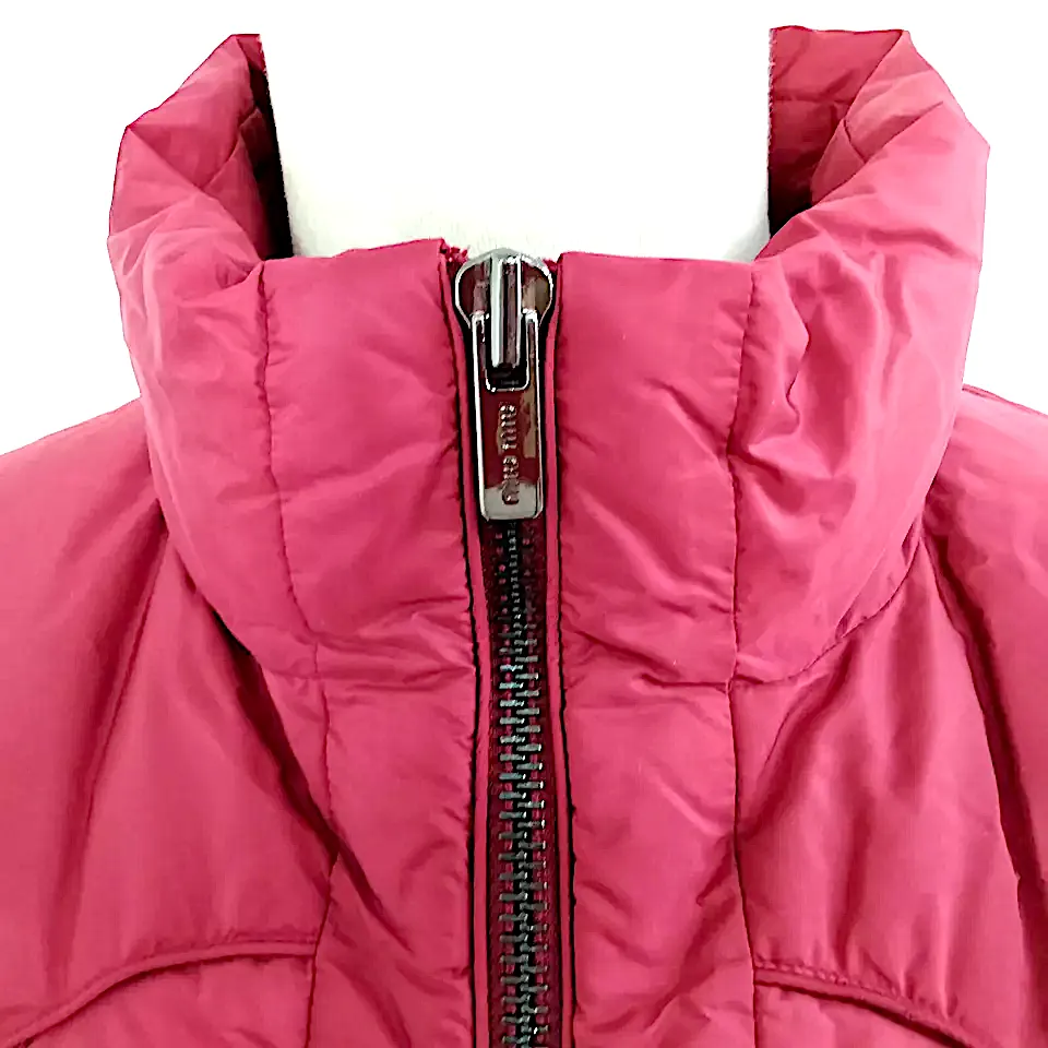 Miu Miu Italy. Pink Nylon 3/4 Sleeve Down Filled Quilted Jacket