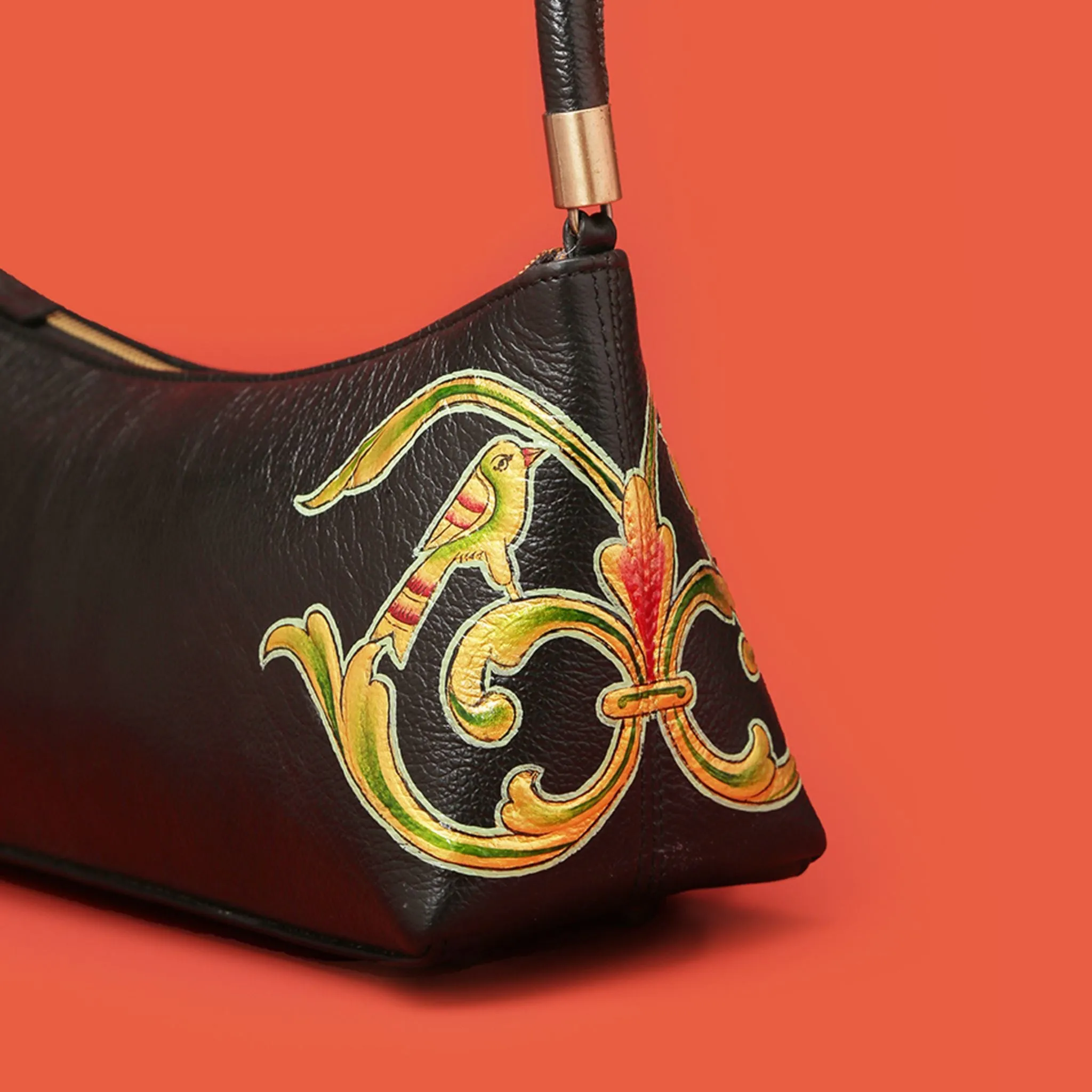 “Noor” SHOULDER BAG – Black