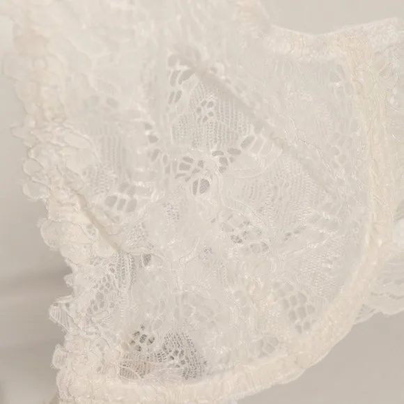 NWT Free People Bra Lace Plunge in Ivory/White
