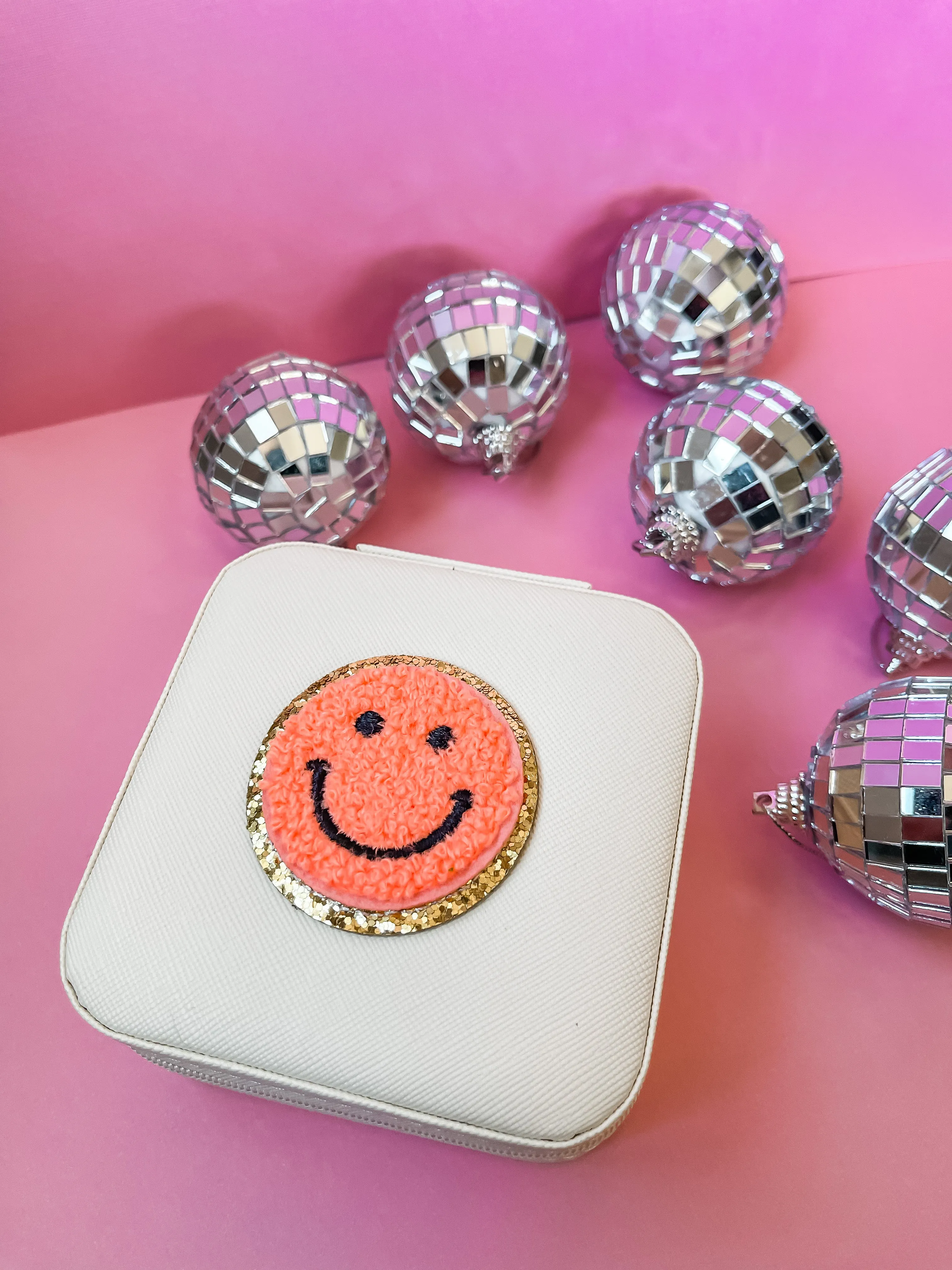 Peach Smiley Jewelry Case