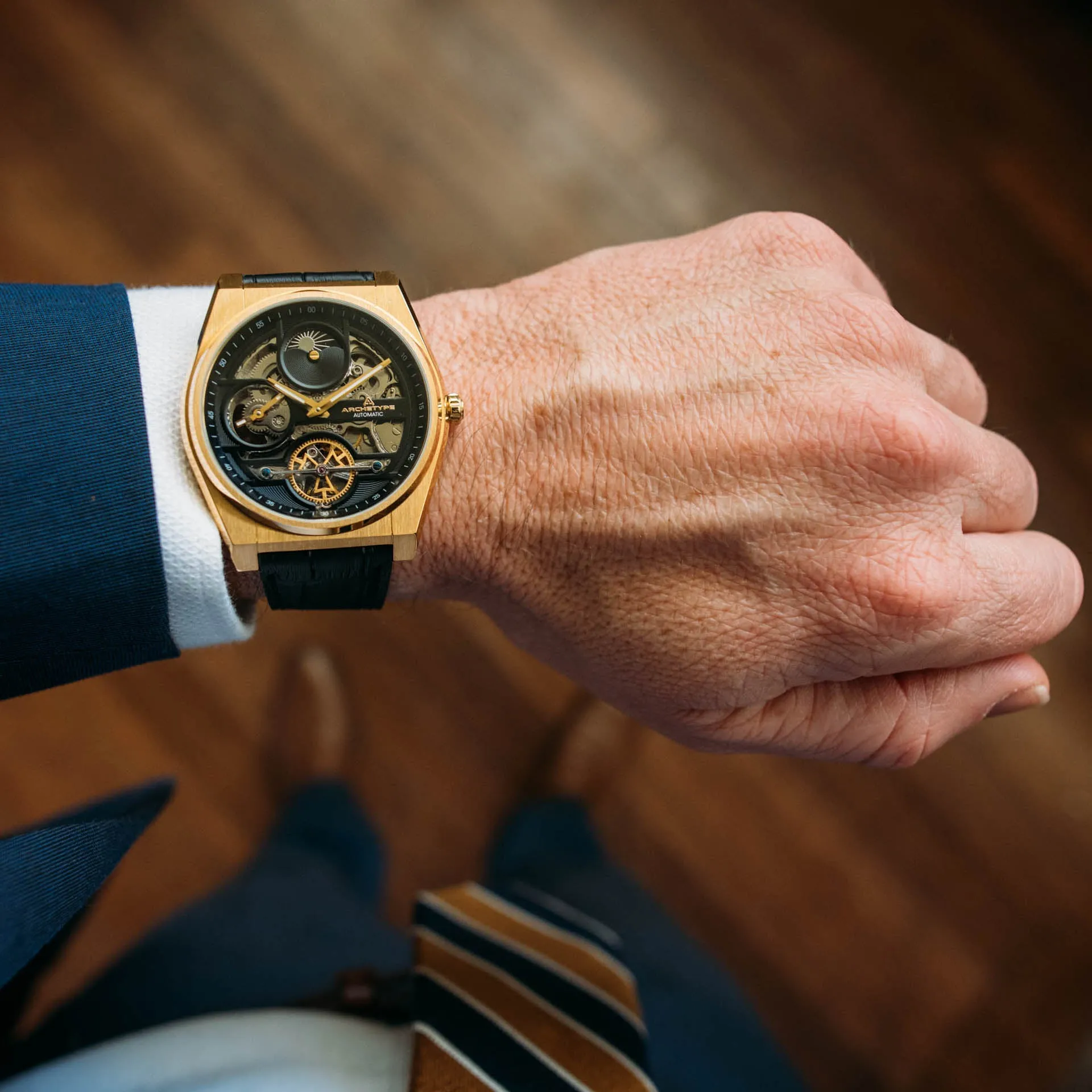Rogue Automatic Gold Black