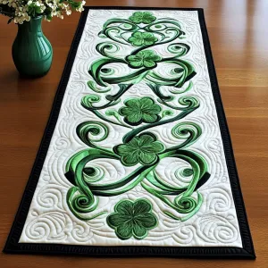 Shamrock Bliss Quilted Table Runner NCU0PTT135