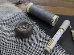 Shigaraki Ware Magnetic Button