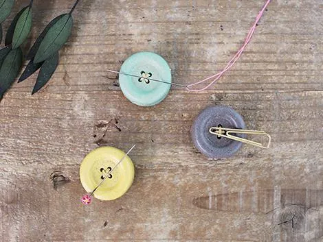 Shigaraki Ware Magnetic Button