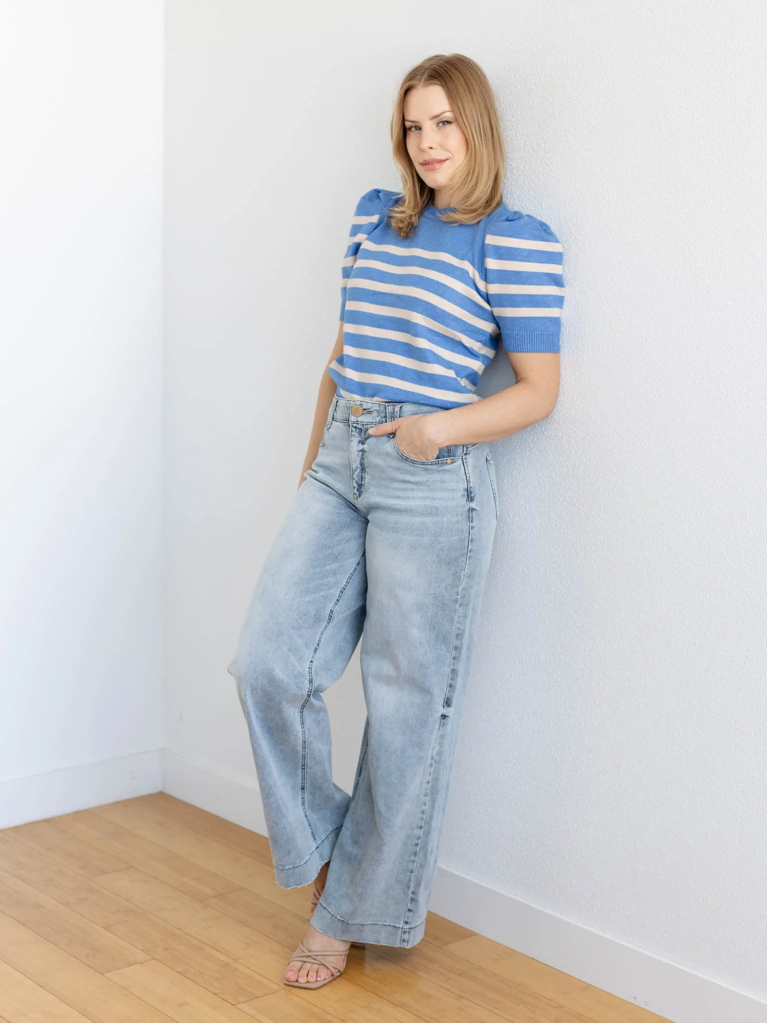 Short Sleeve Stripe Sweater Top