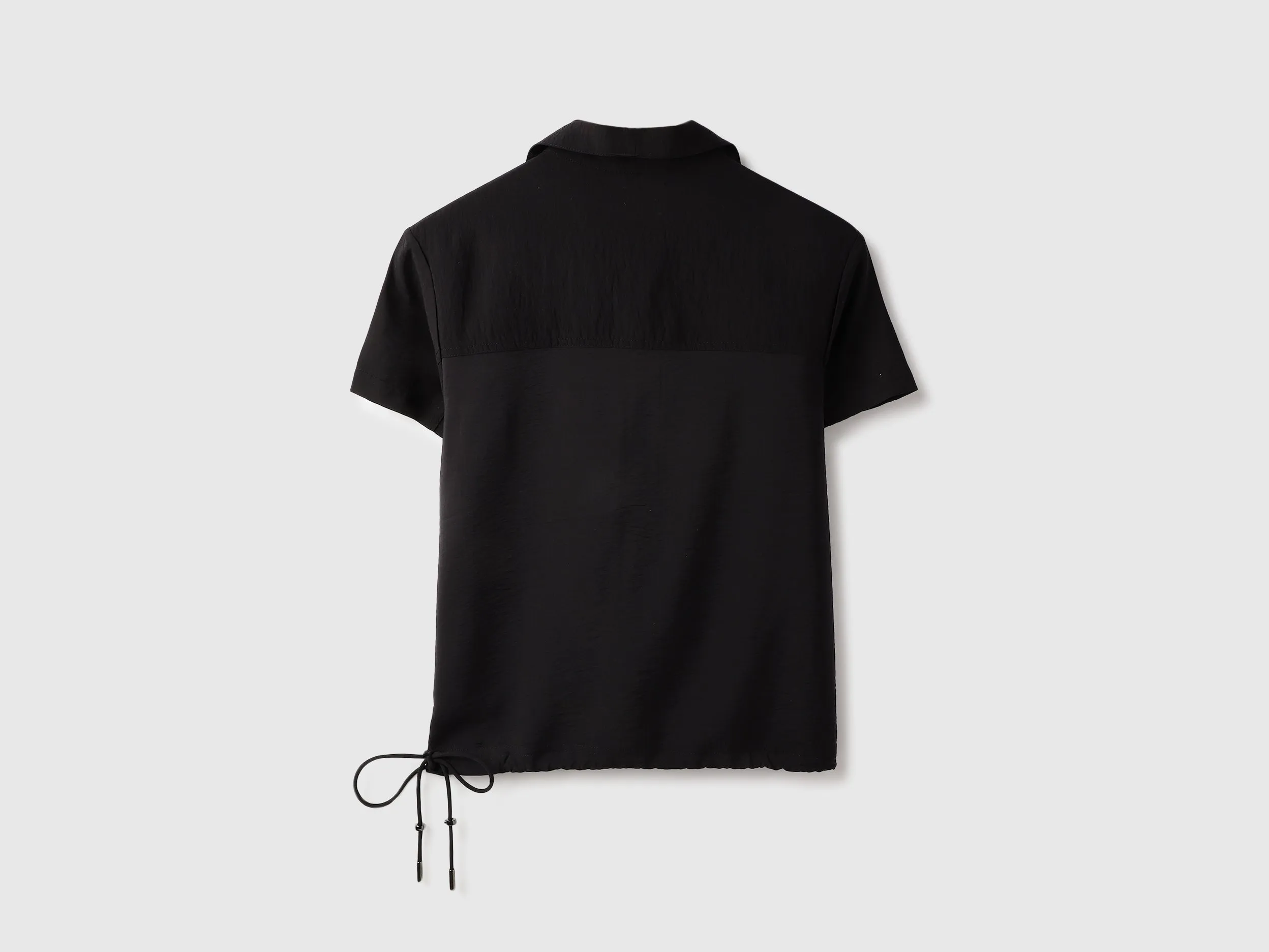 Spread Collar Solid Cinch At Waist Top