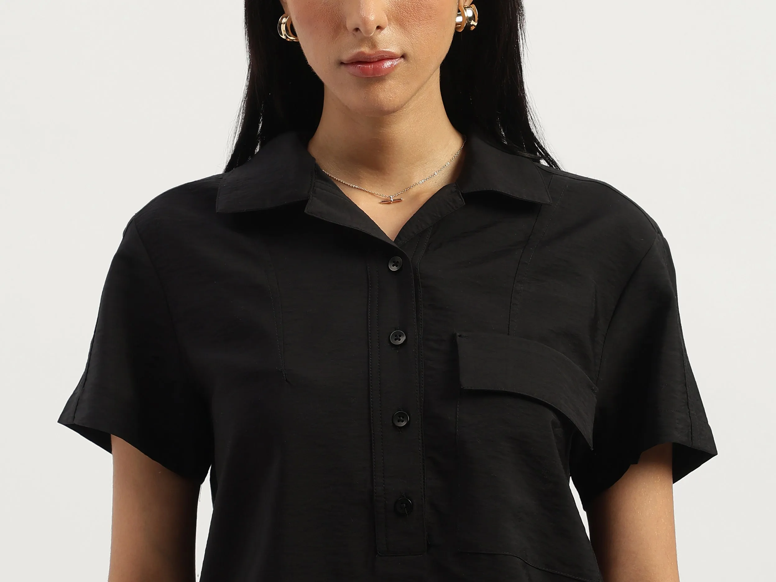 Spread Collar Solid Cinch At Waist Top