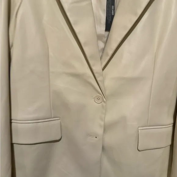 Steve Madden faux leather boyfriend blazer size medium