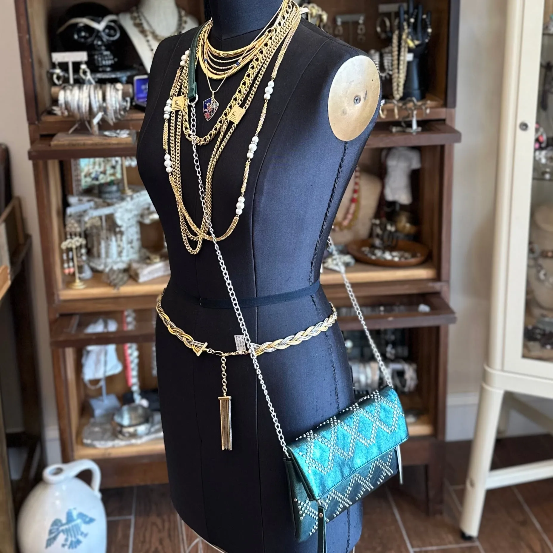 The EMERALD CITY Clutch in Metallic Green