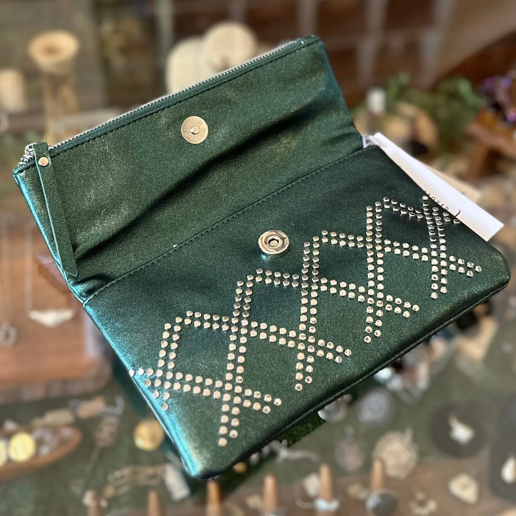 The EMERALD CITY Clutch in Metallic Green