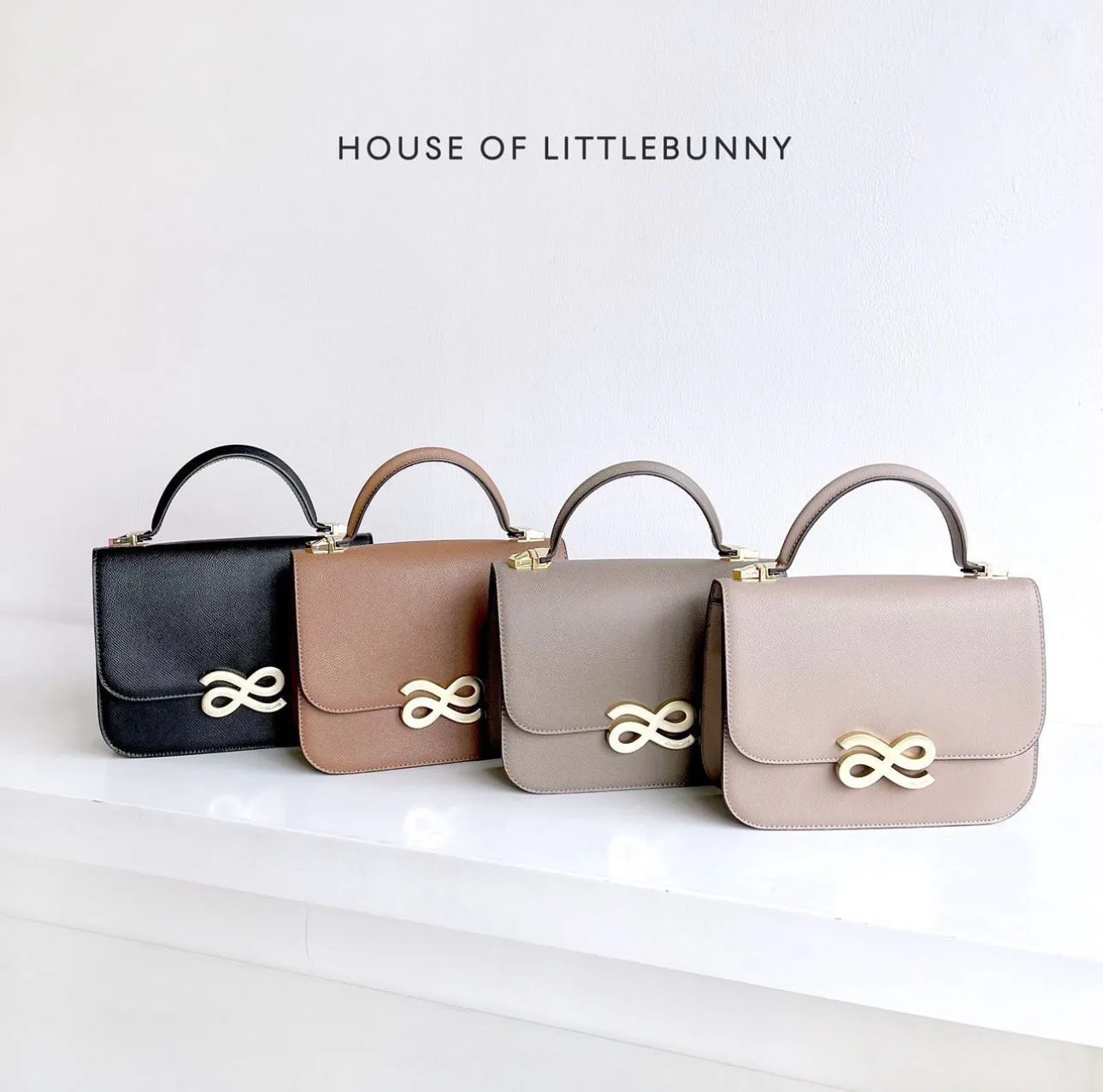 Timelessness 22 PU Gold